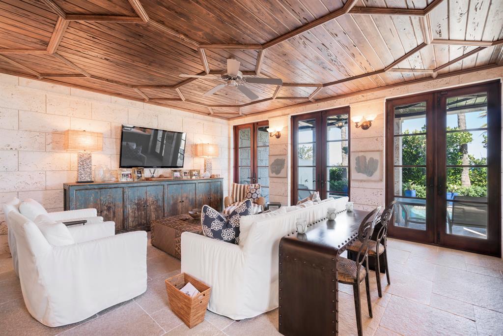 LAS VENTANAS CONDO - Residential