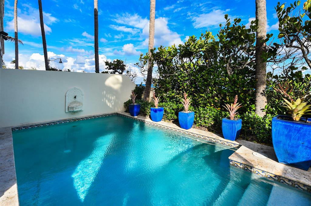 LAS VENTANAS CONDO - Residential