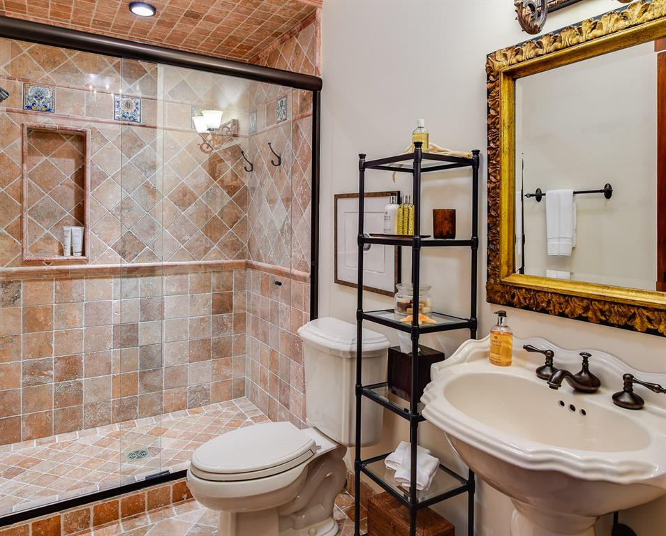 LAS VENTANAS CONDO - Residential