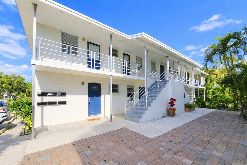 Photo of 331 Walton Boulevard #5, West Palm Beach, FL 33405 (MLS # B26032646)