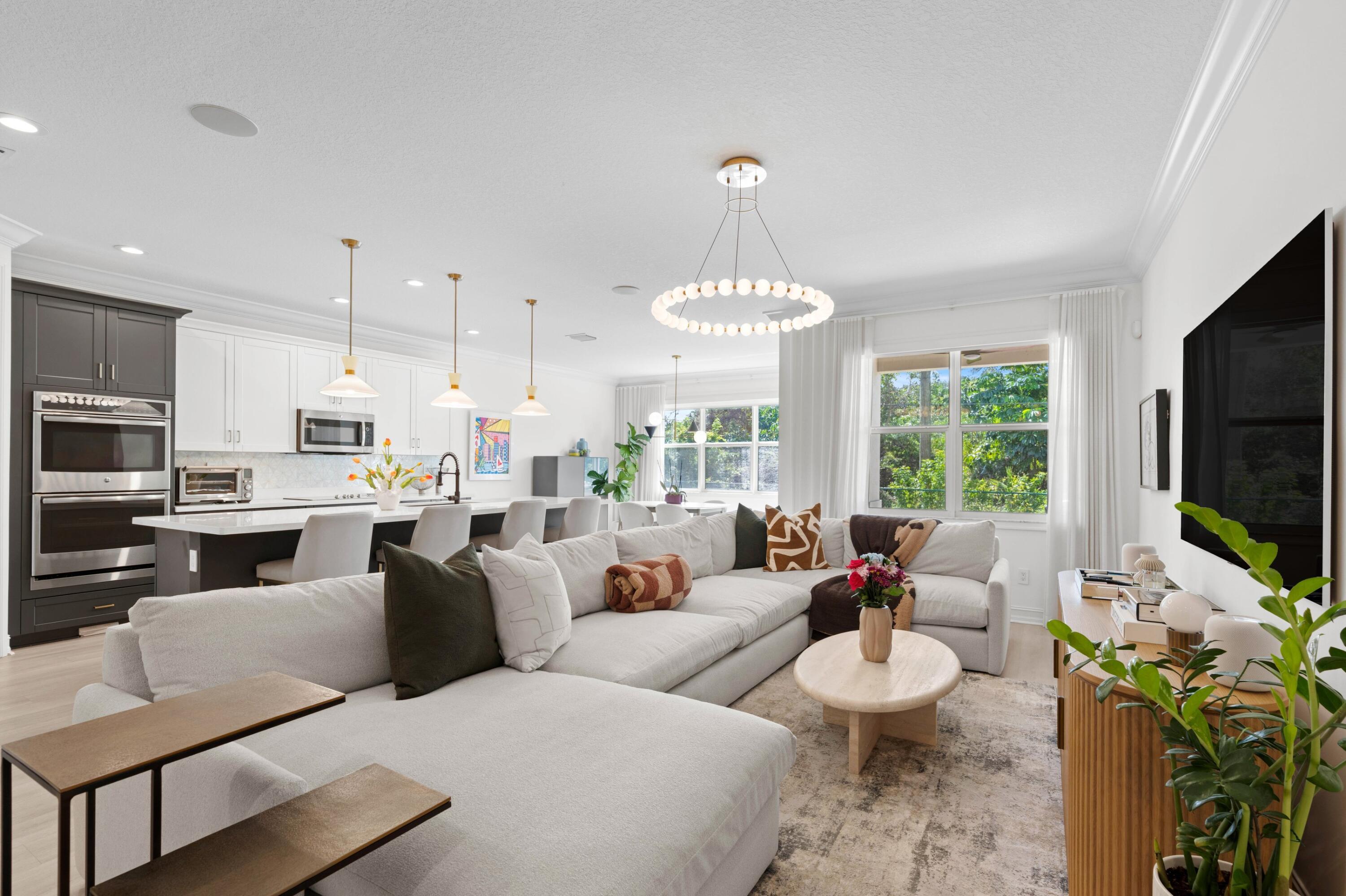 100 NW 69th Circle 82