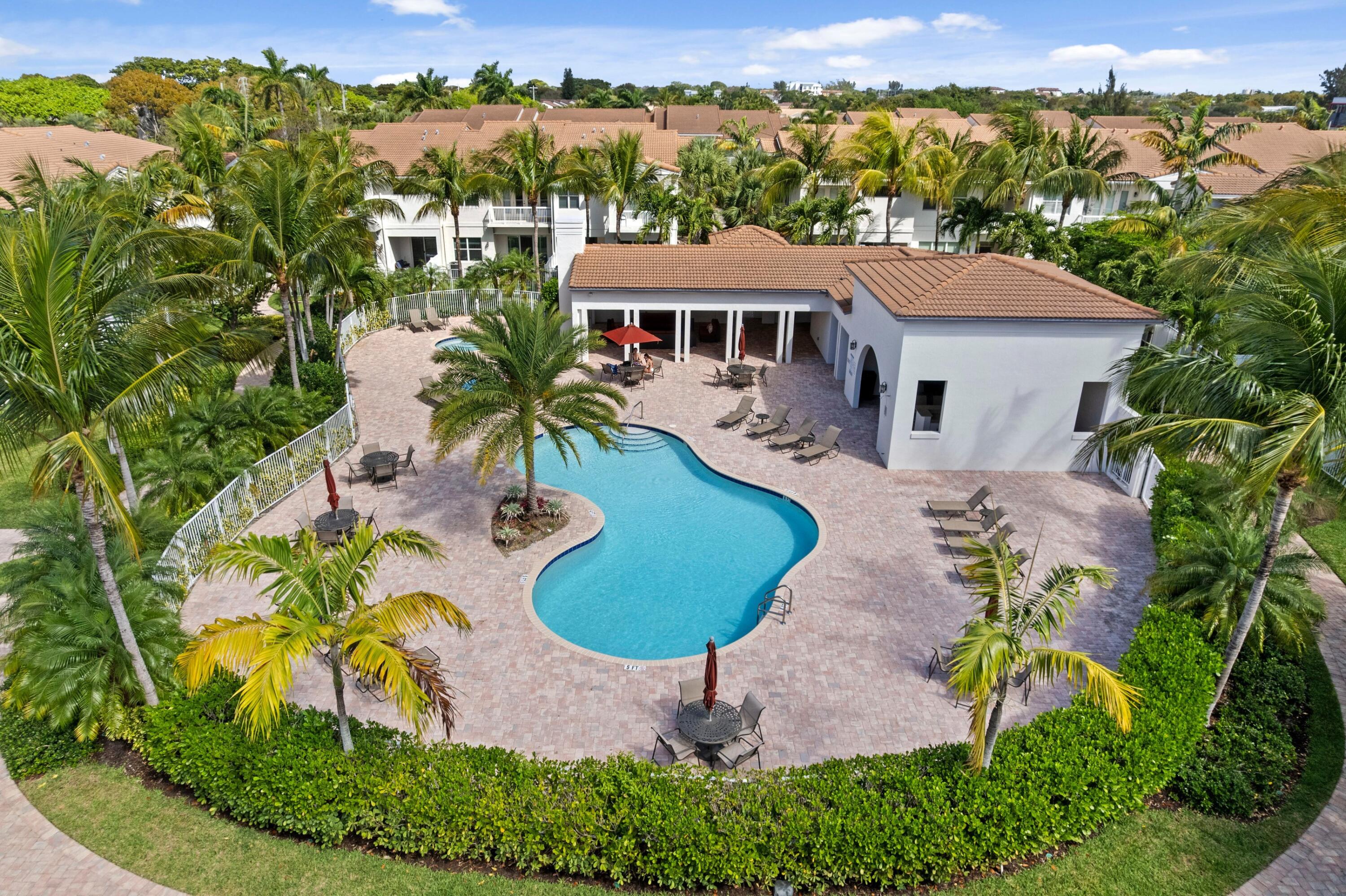 BOCA HIGHLANDS - Residential