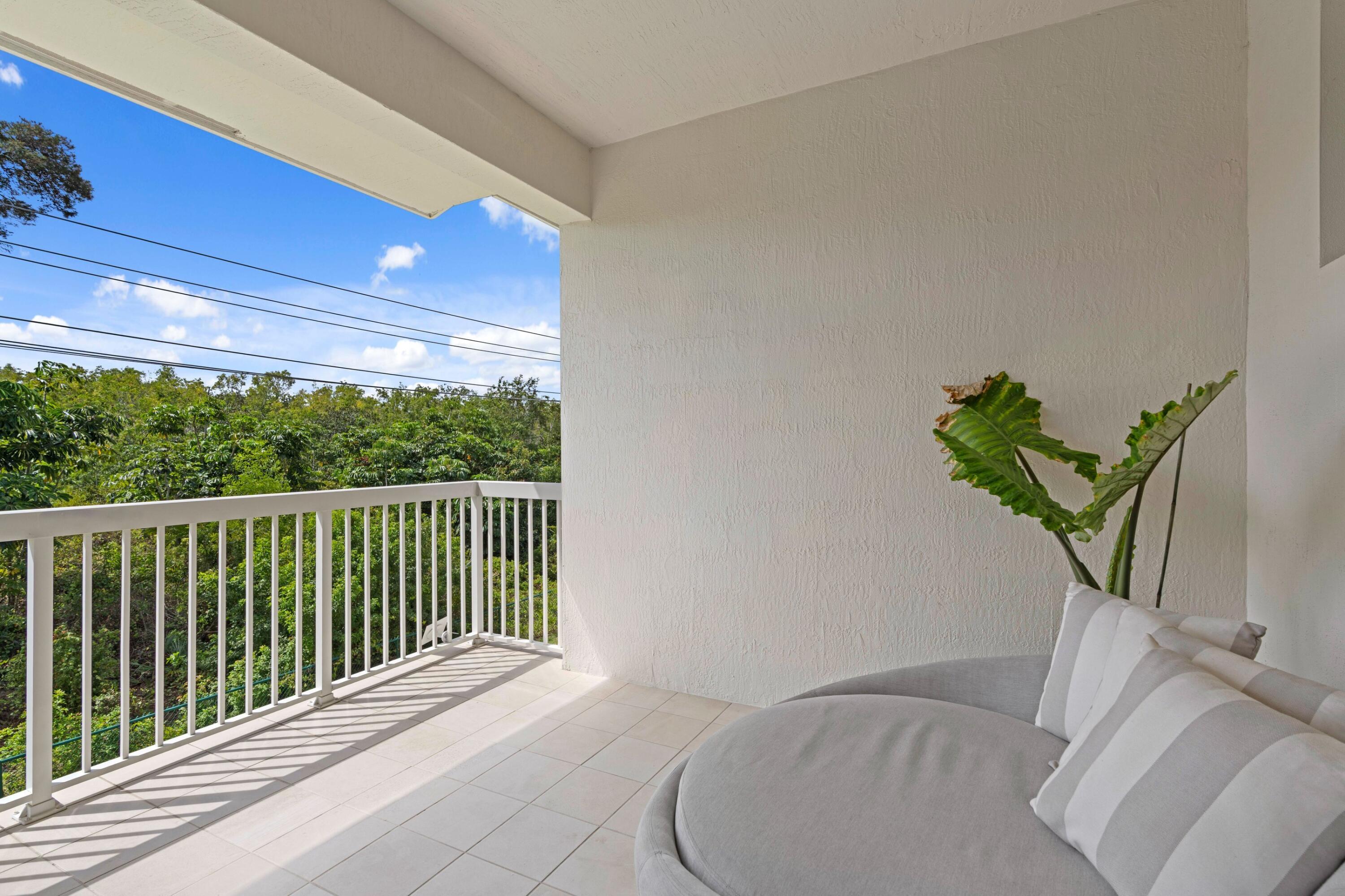 BOCA HIGHLANDS - Residential