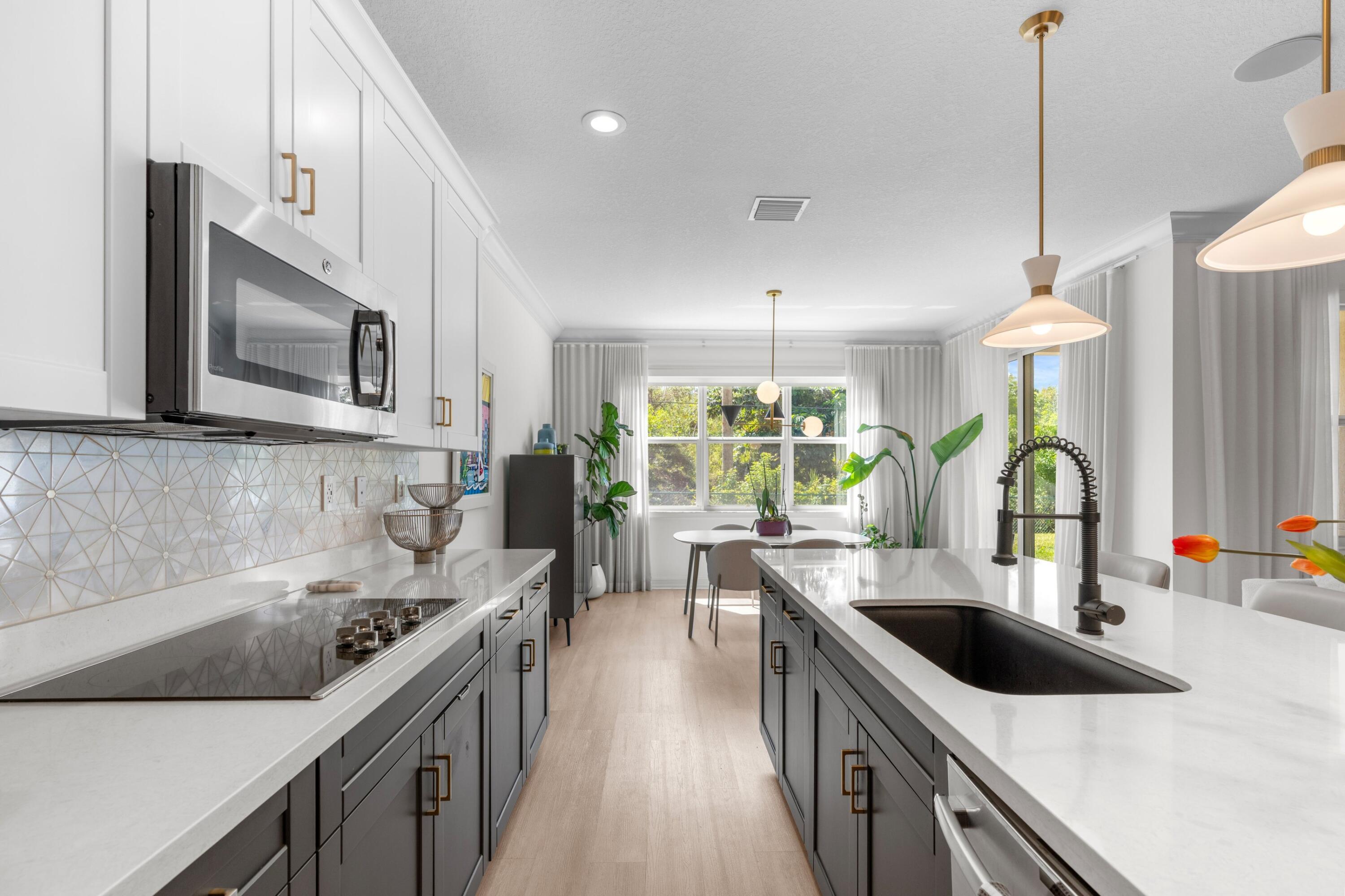 BOCA HIGHLANDS - Residential