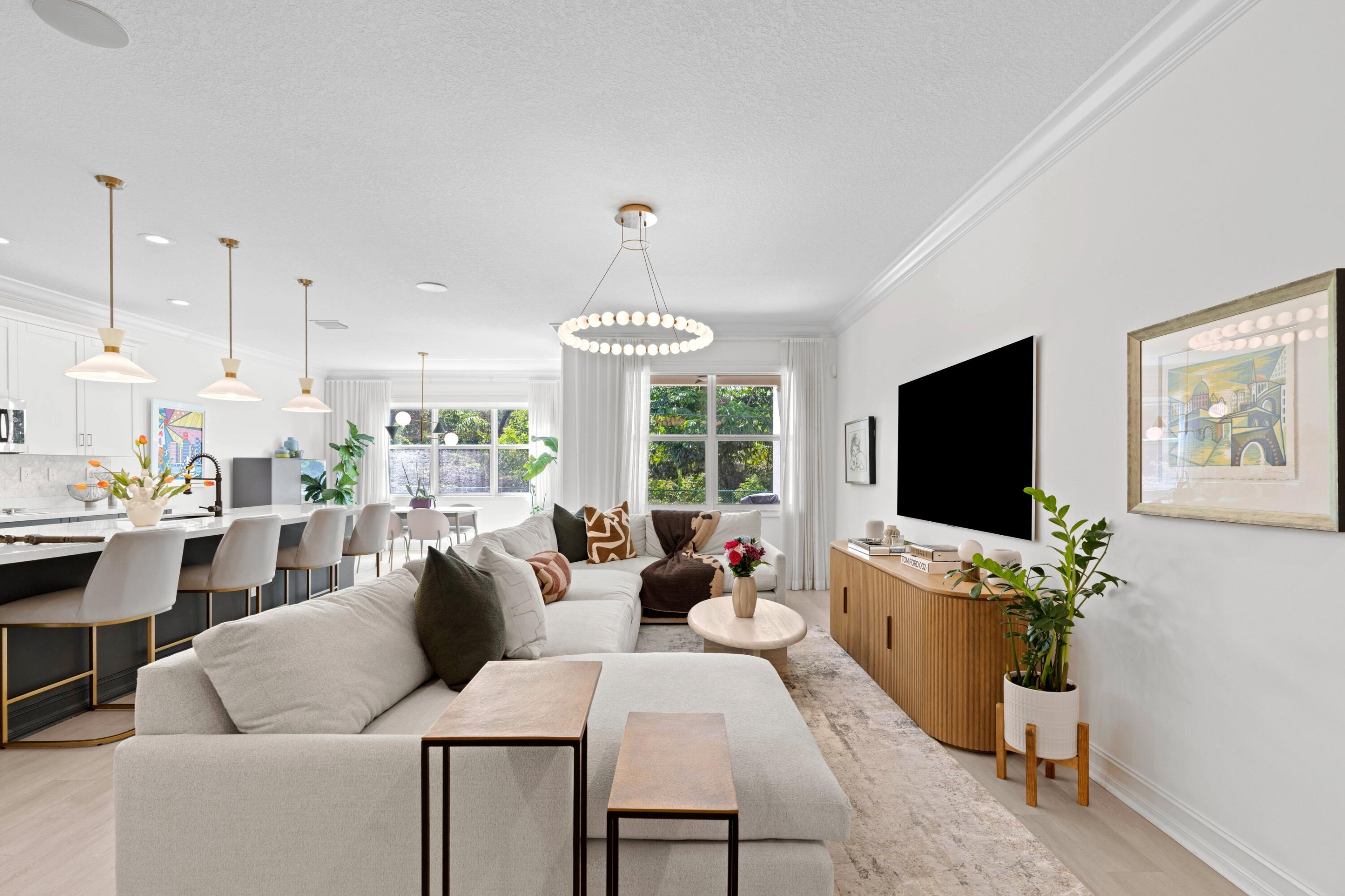 100 NW 69th Circle 82