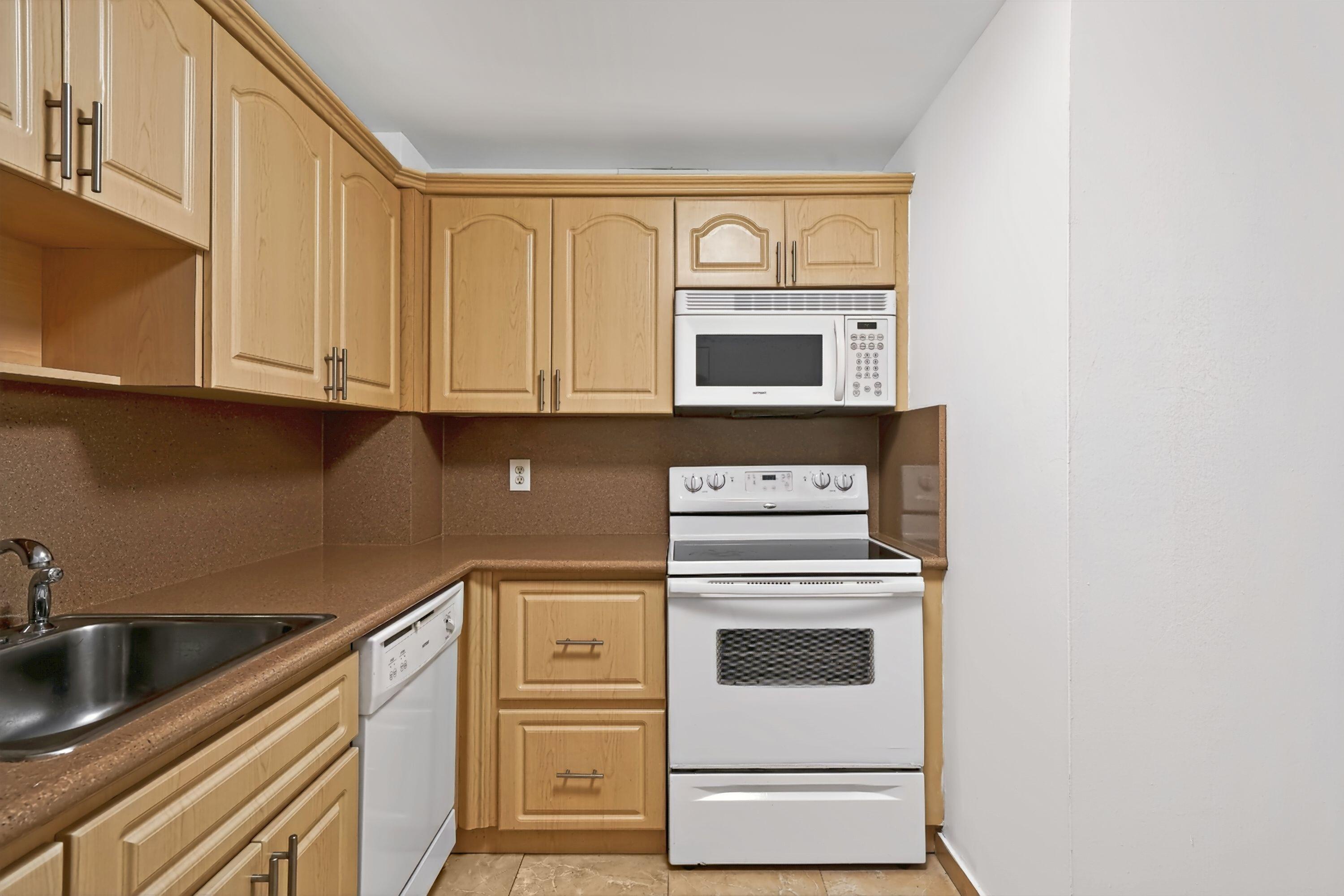 401 Golden Isles Drive 1014
