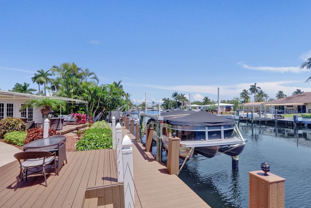 Photo of 700 SE 5th Avenue, Pompano Beach, FL 33060 (MLS # B26026525)
