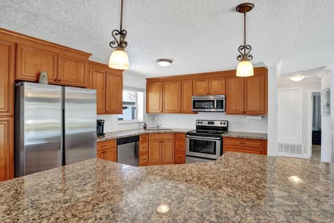 Tiny photo for 700 SE 5th Avenue, Pompano Beach, FL 33060 (MLS # B26026525)