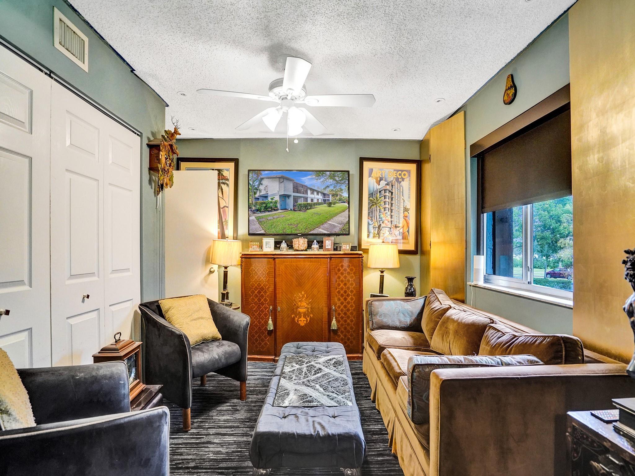 Lakes of Oakland Forest - Residential