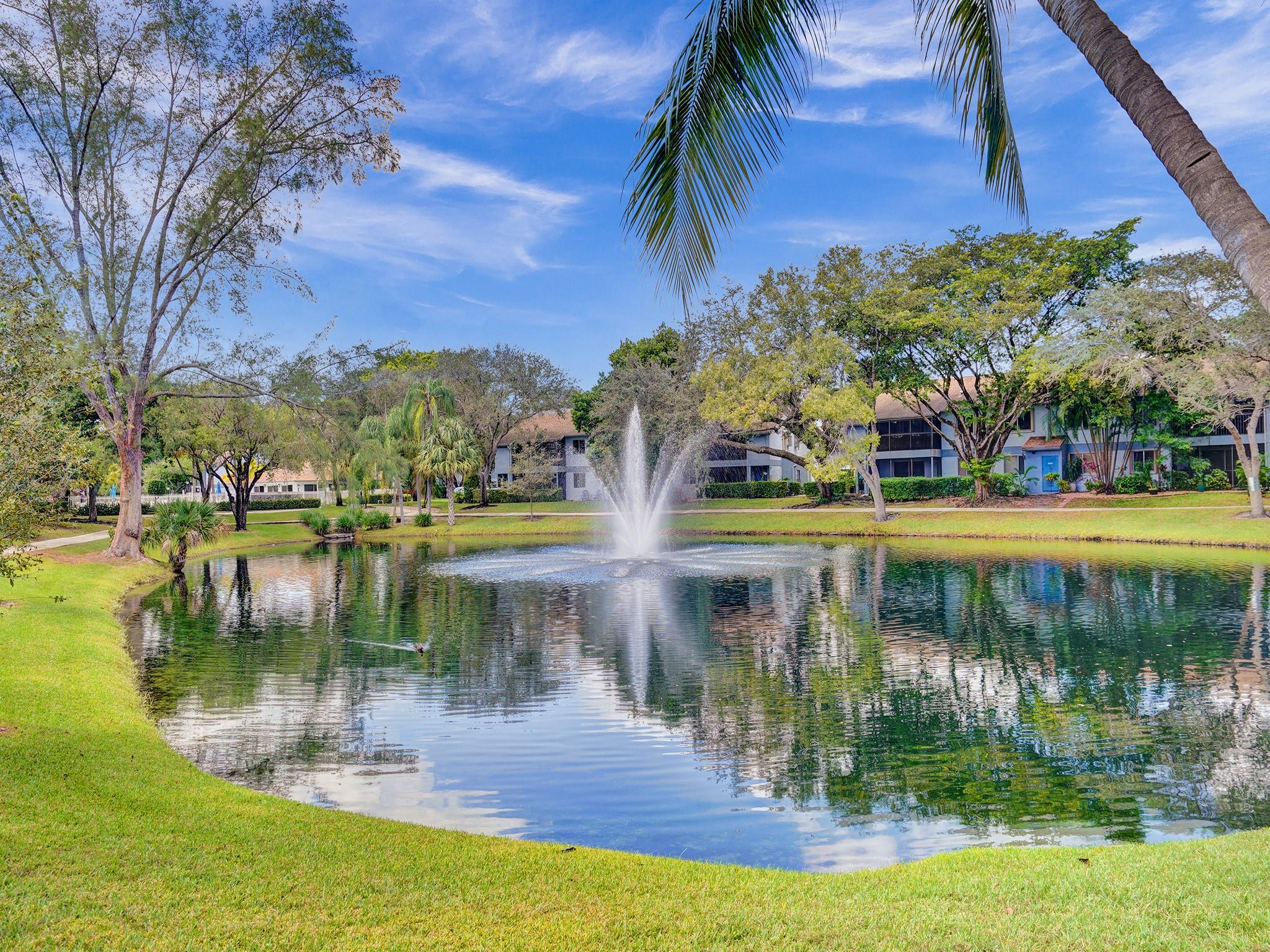 Lakes of Oakland Forest - Residential