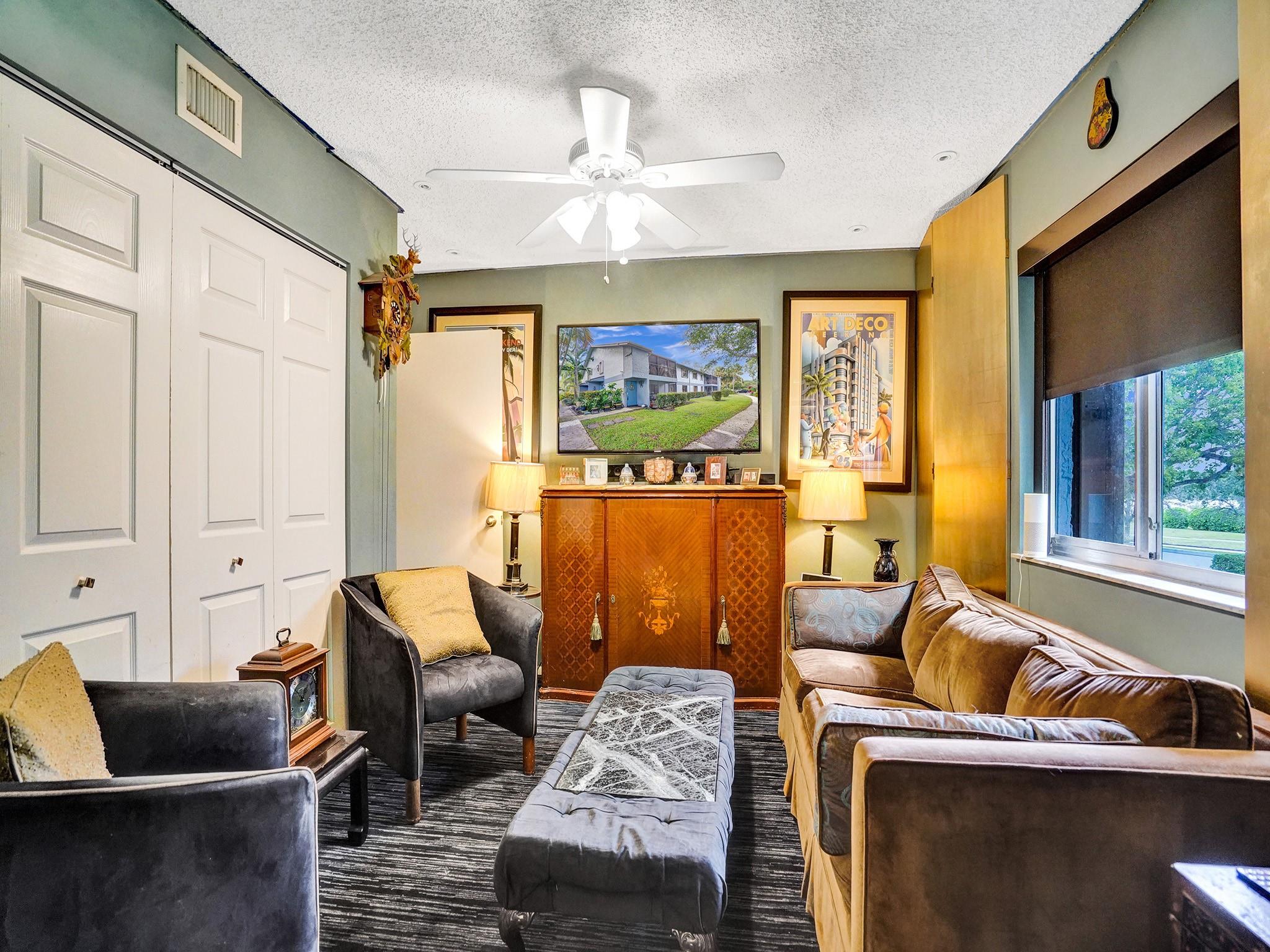 Lakes of Oakland Forest - Residential