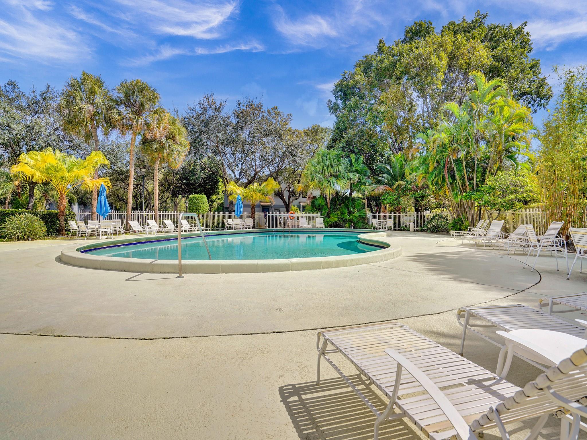 Lakes of Oakland Forest - Residential