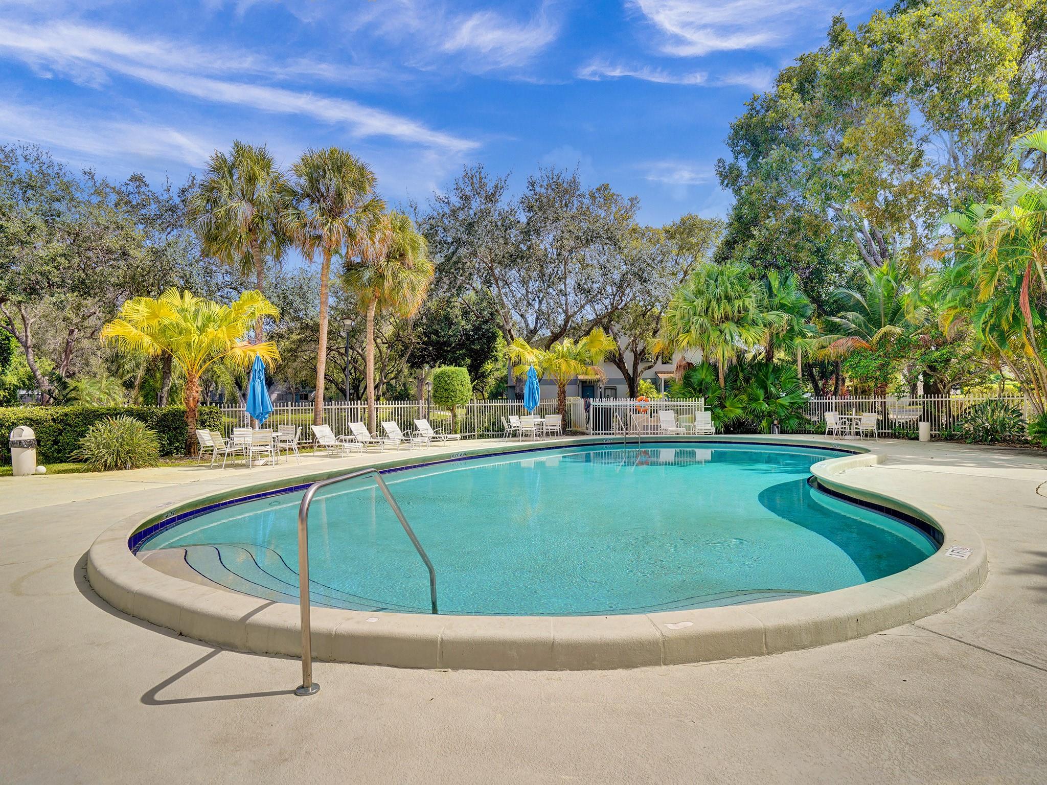 Lakes of Oakland Forest - Residential