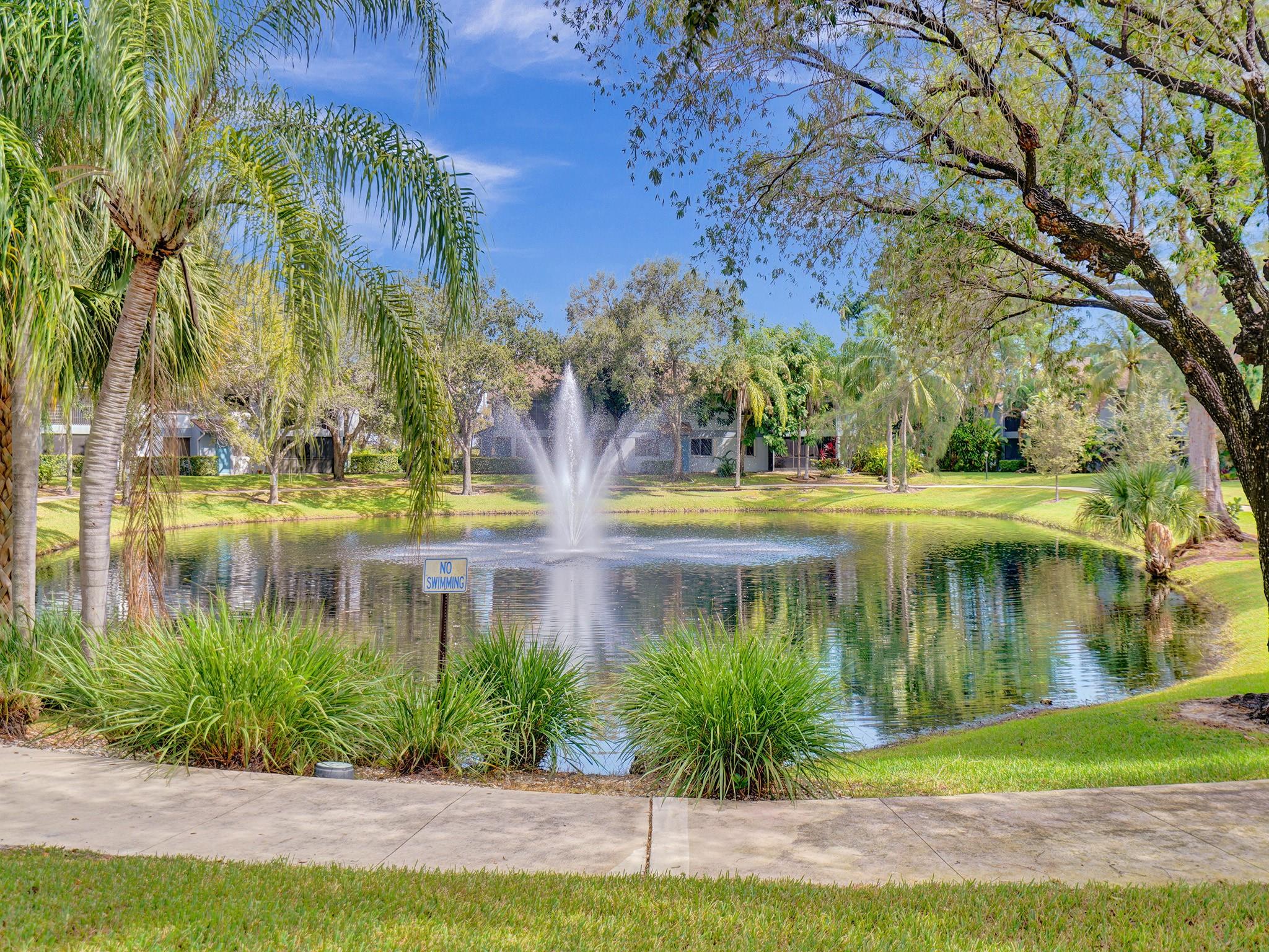 Lakes of Oakland Forest - Residential