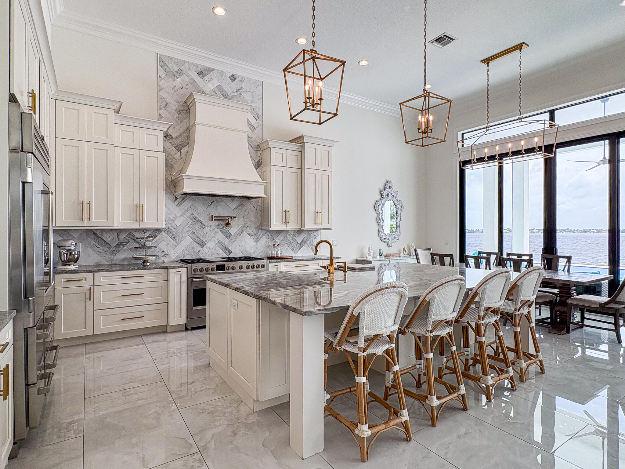 Glutchs - Residential