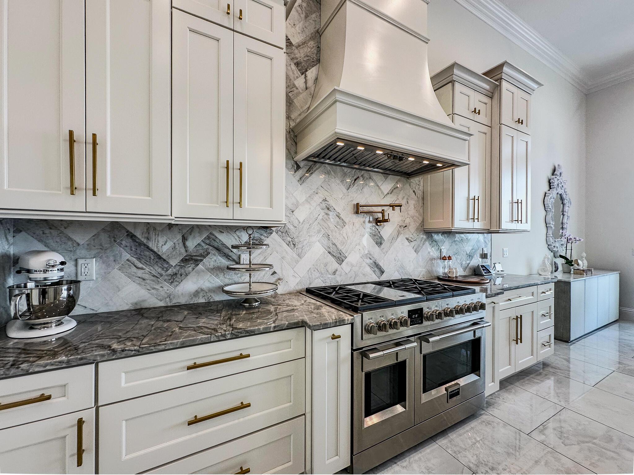 Glutchs - Residential