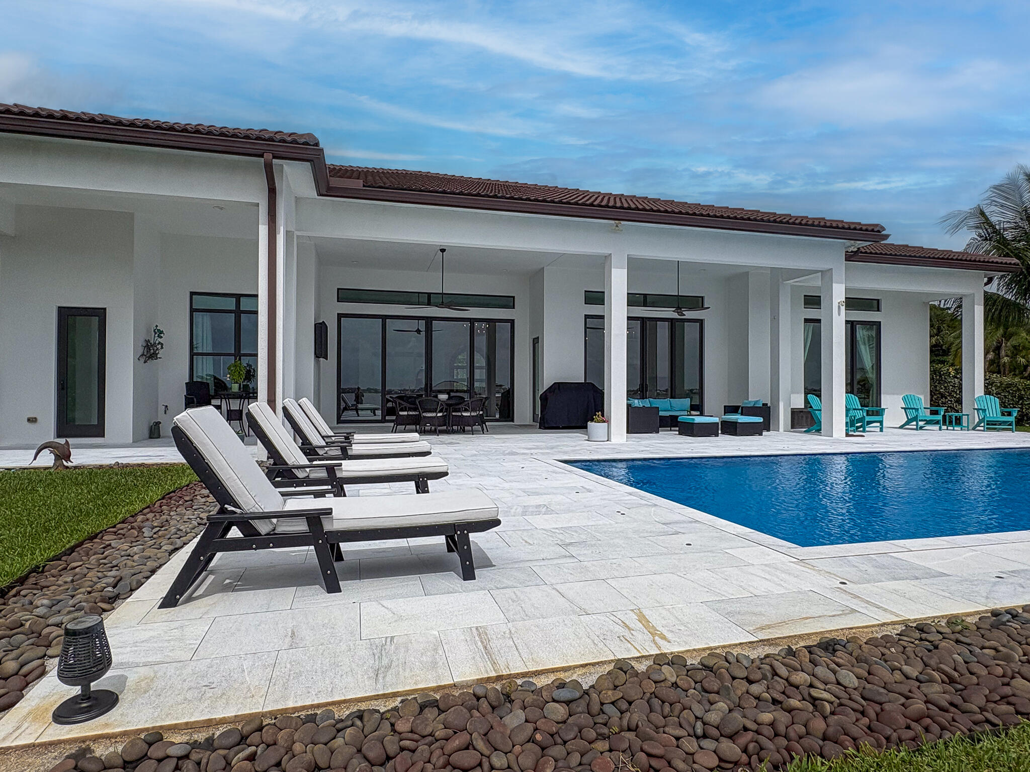 Glutchs - Residential