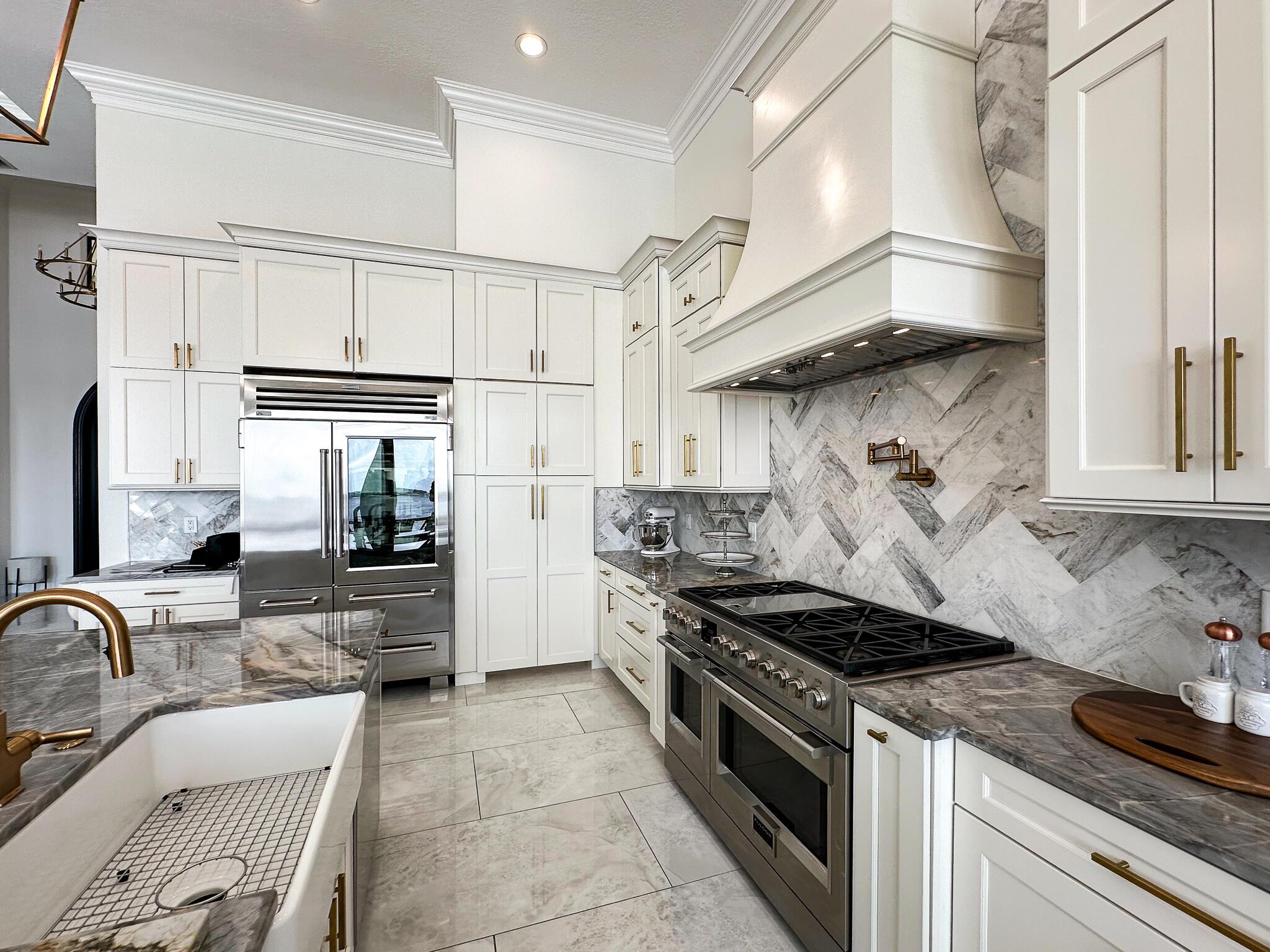 Glutchs - Residential