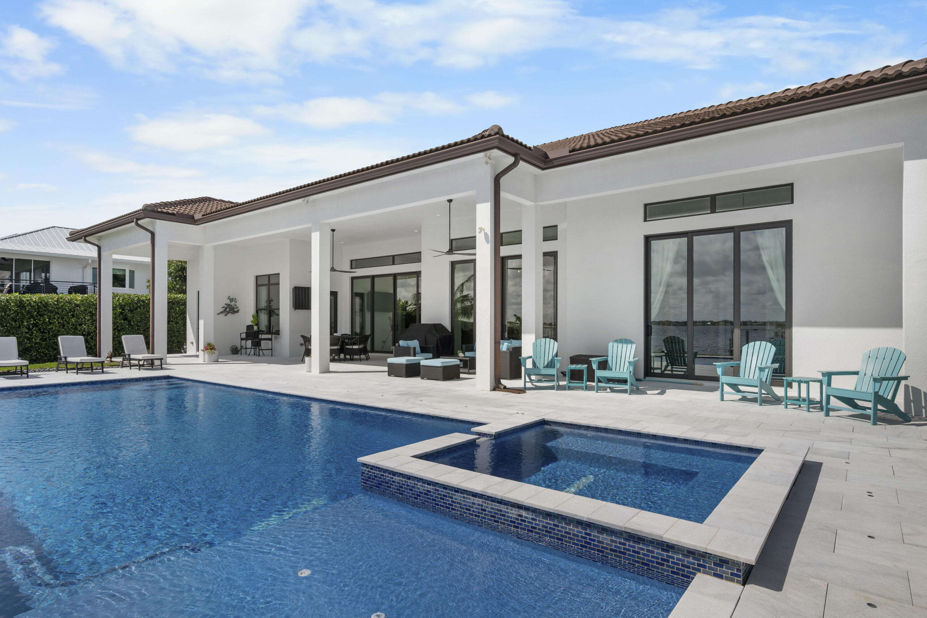 Jensen Beach, Florida, 34957, United States, 4 Bedrooms Bedrooms, ,5 BathroomsBathrooms,Residential,Active,2008001