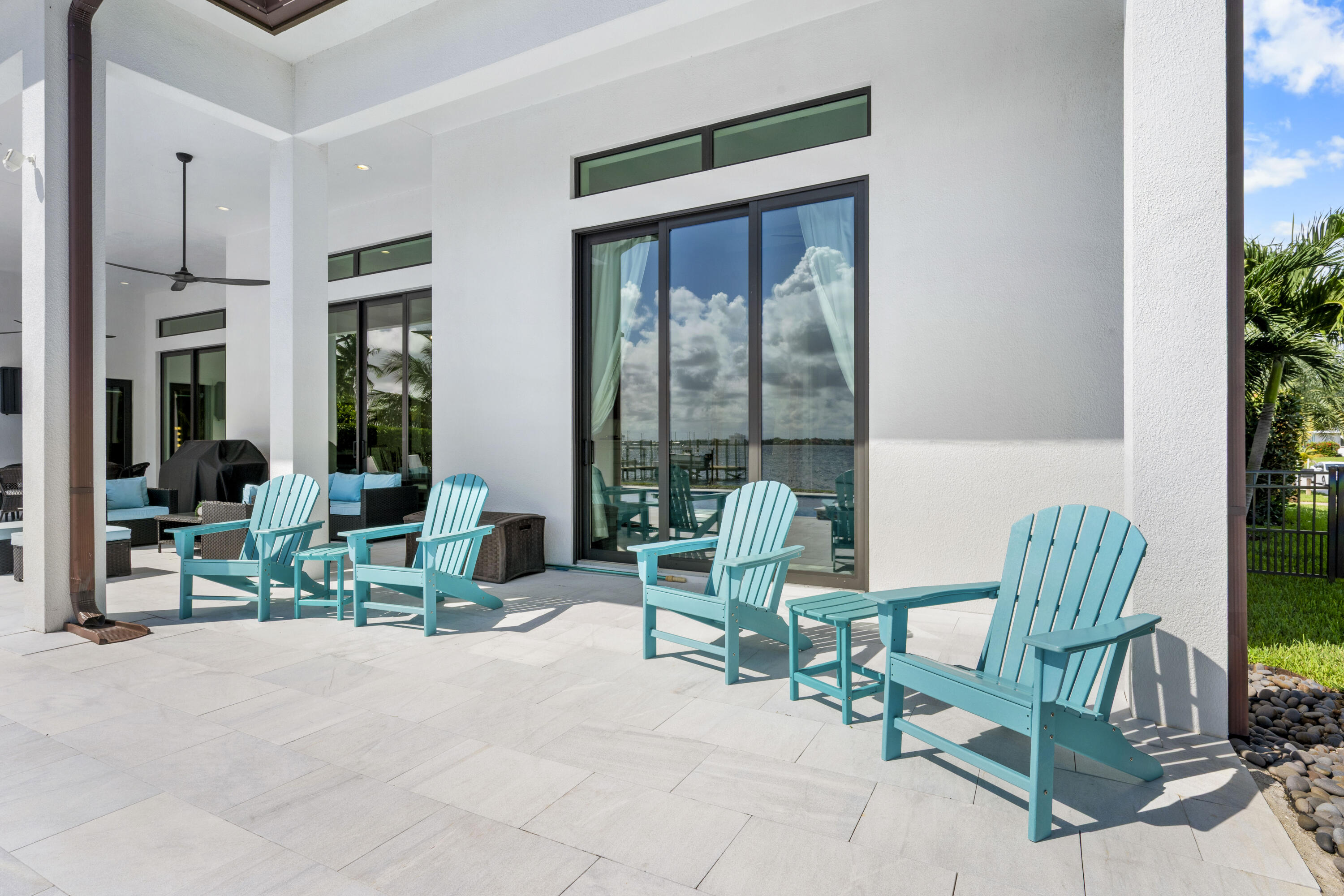 Jensen Beach, Florida, 34957, United States, 4 Bedrooms Bedrooms, ,5 BathroomsBathrooms,Residential,Active,2008001