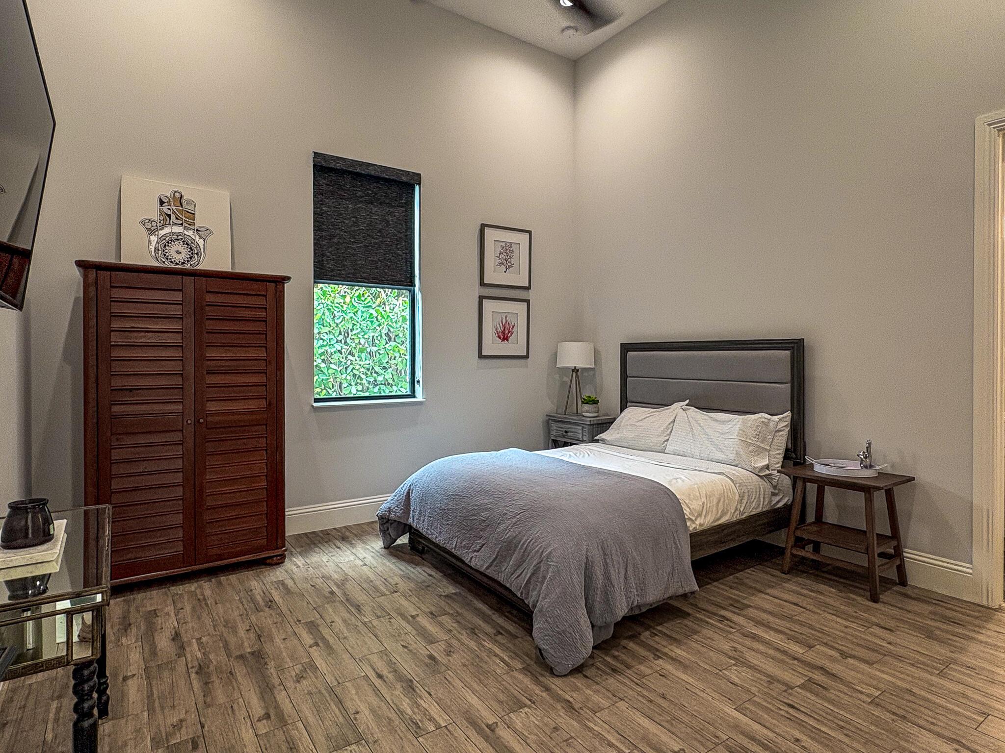 Glutchs - Residential