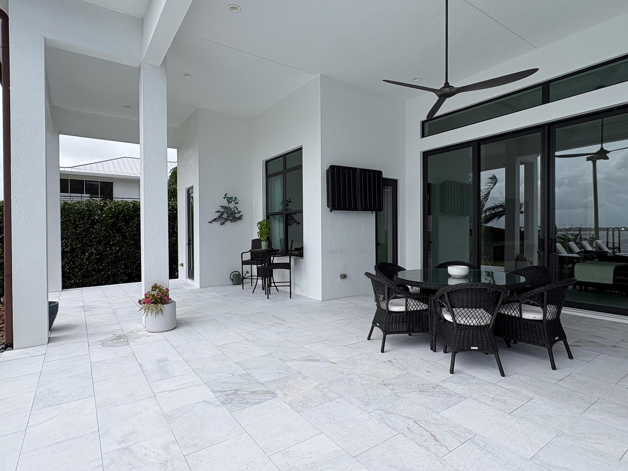 Glutchs - Residential