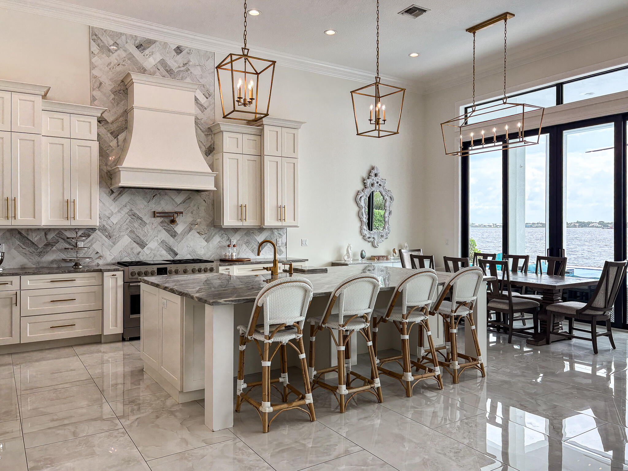 Glutchs - Residential