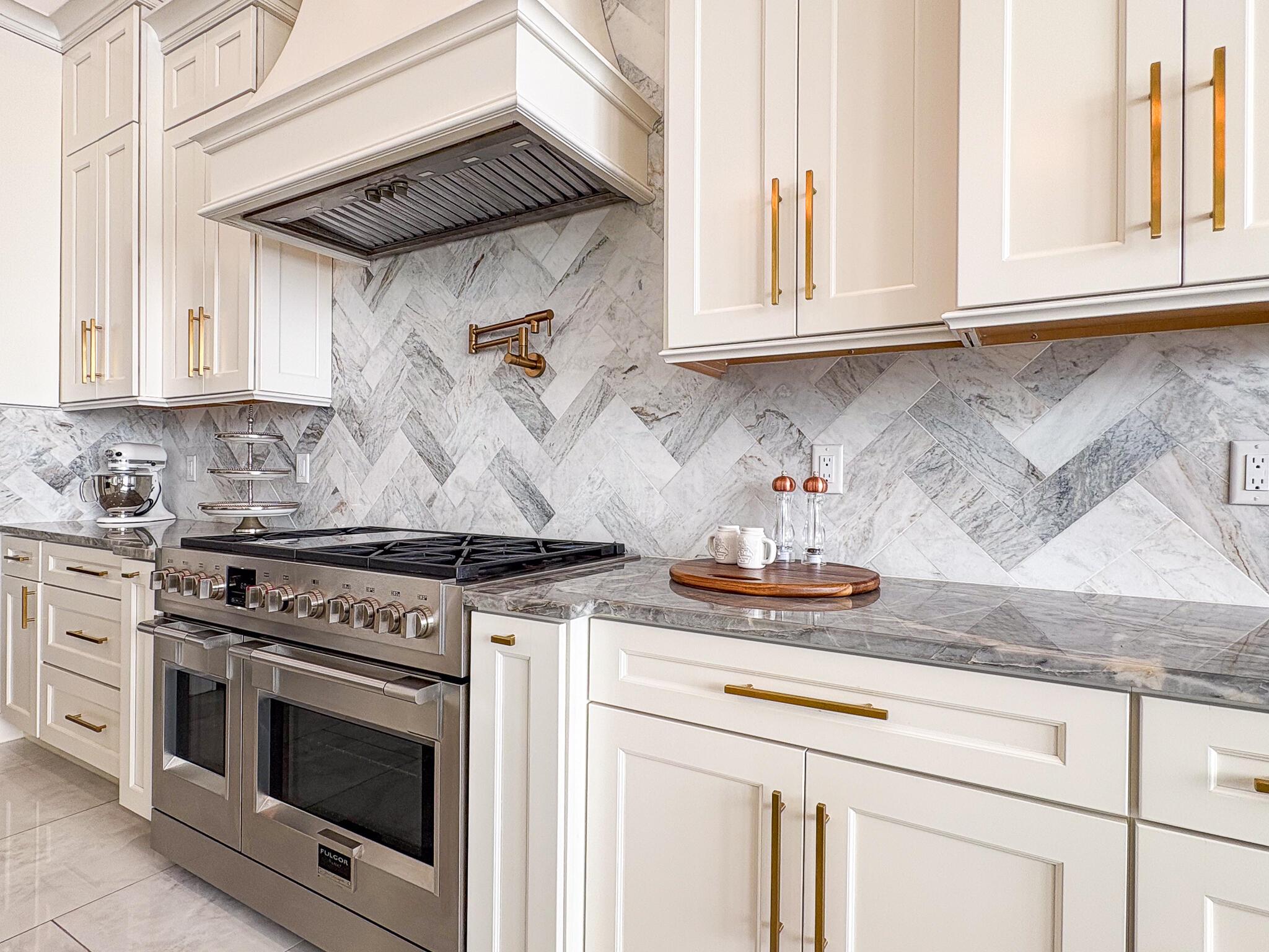 Glutchs - Residential