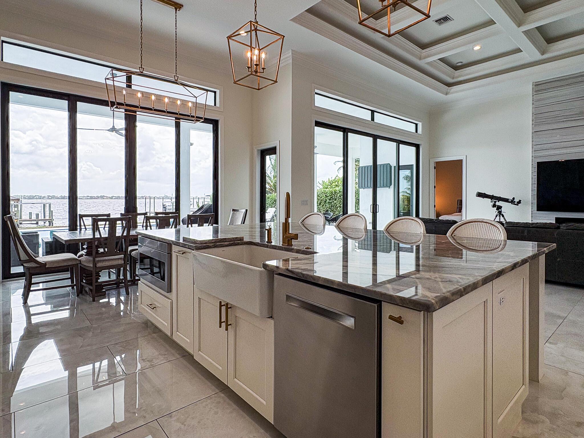 Glutchs - Residential