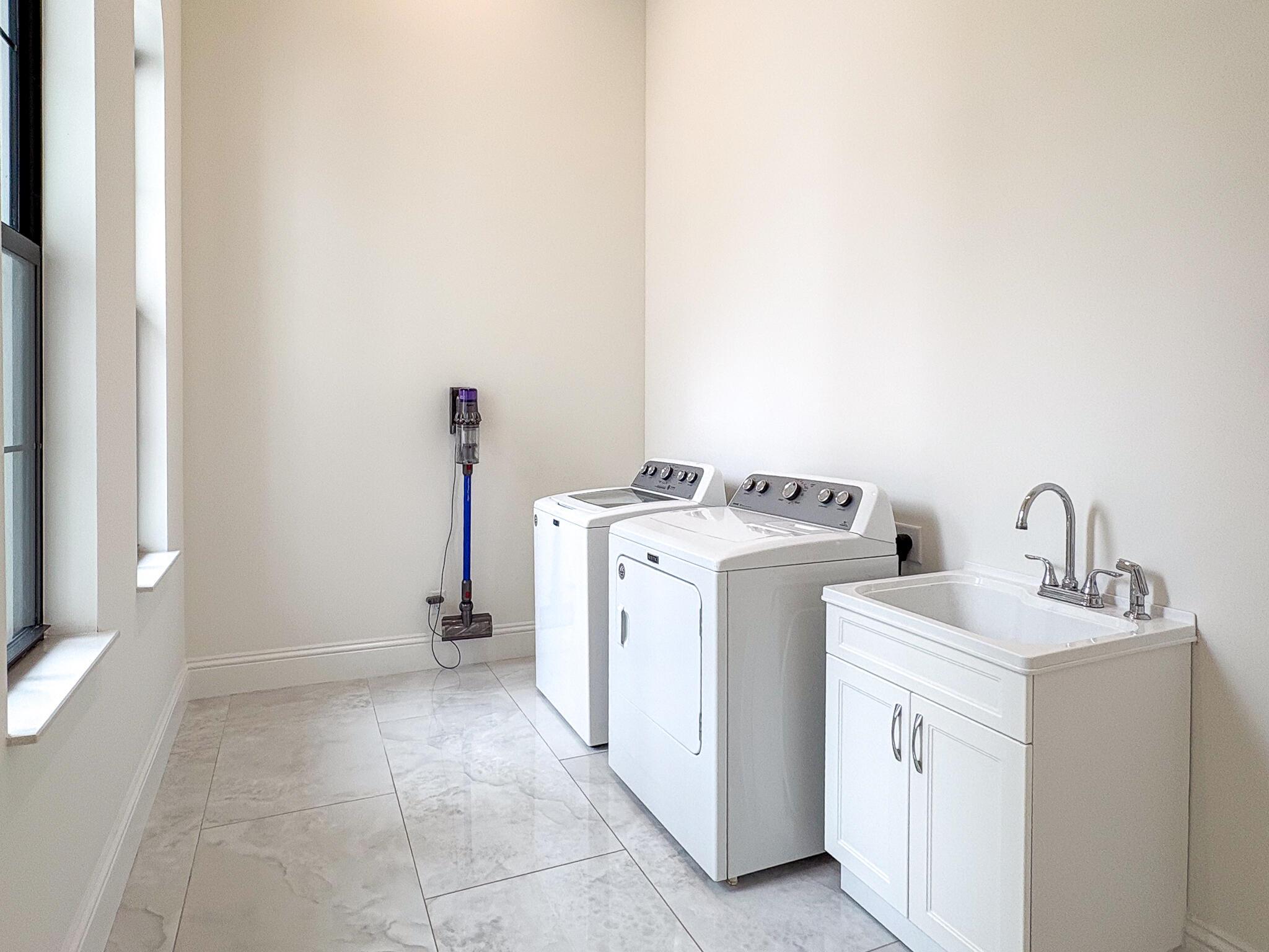 Glutchs - Residential