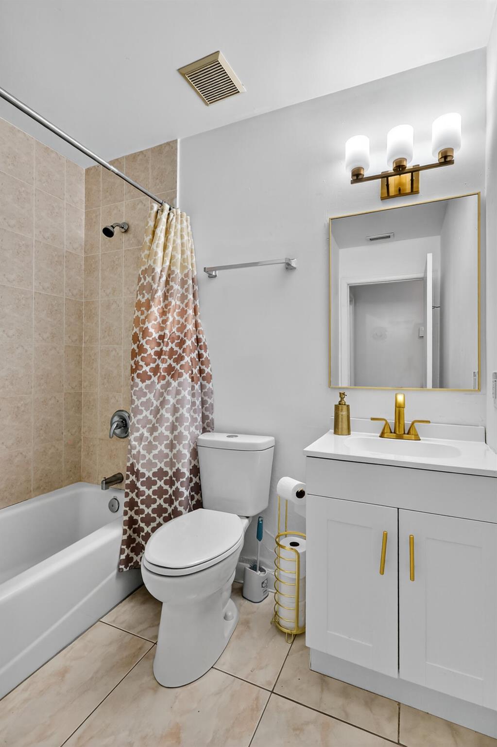 CINNAMON PLACE 1 - Residential