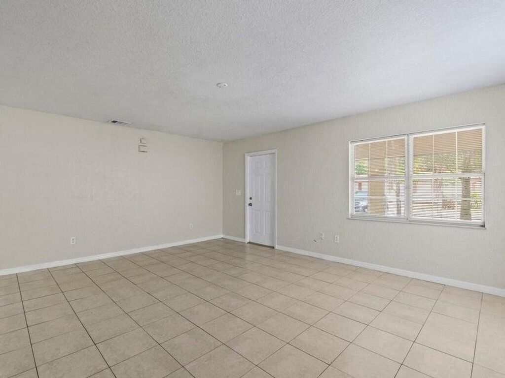 Photo of 605 Dundas Court, Fort Pierce, FL 34950 (MLS # R11153556)