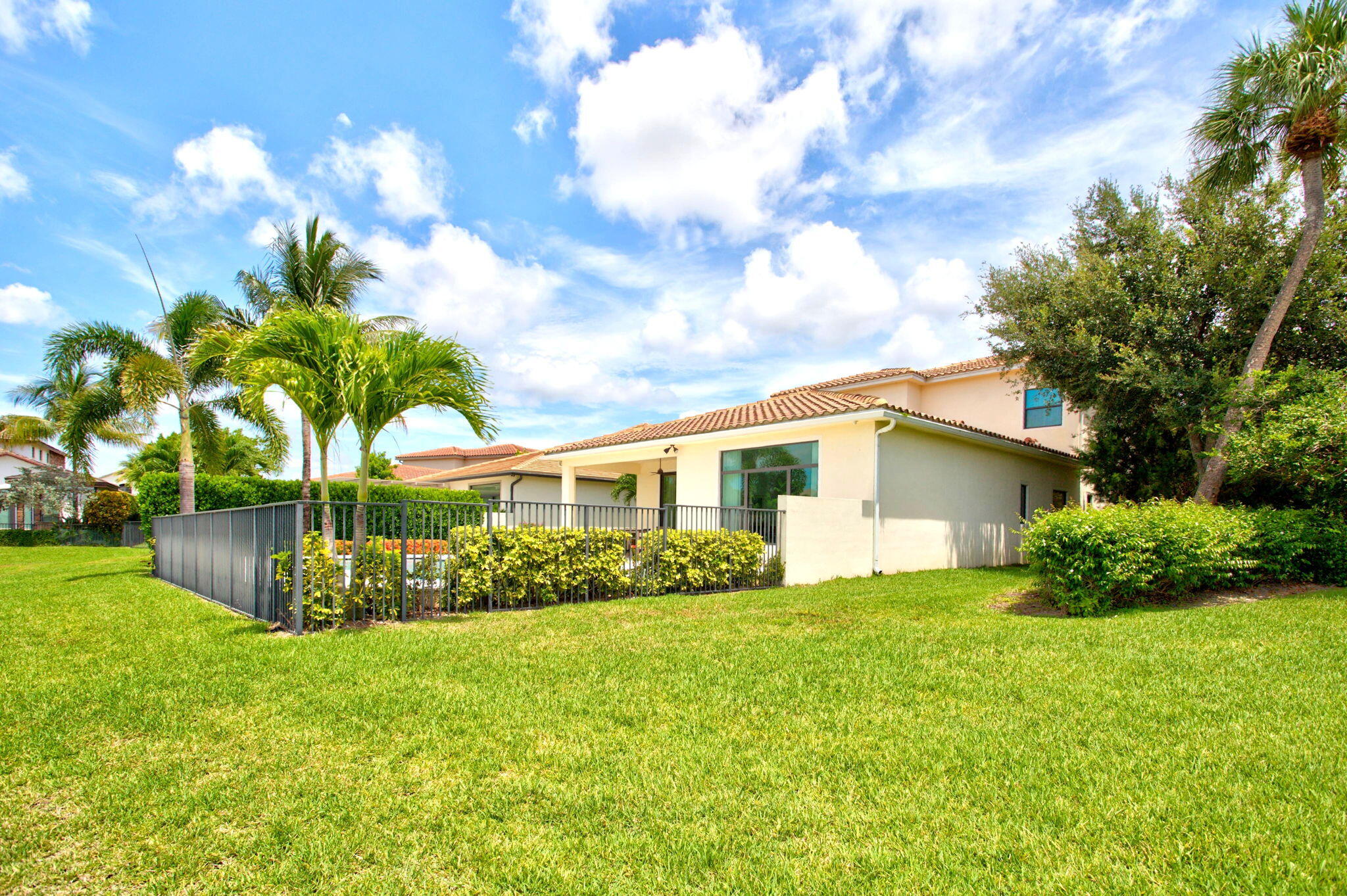 8236 Grand Prix Lane