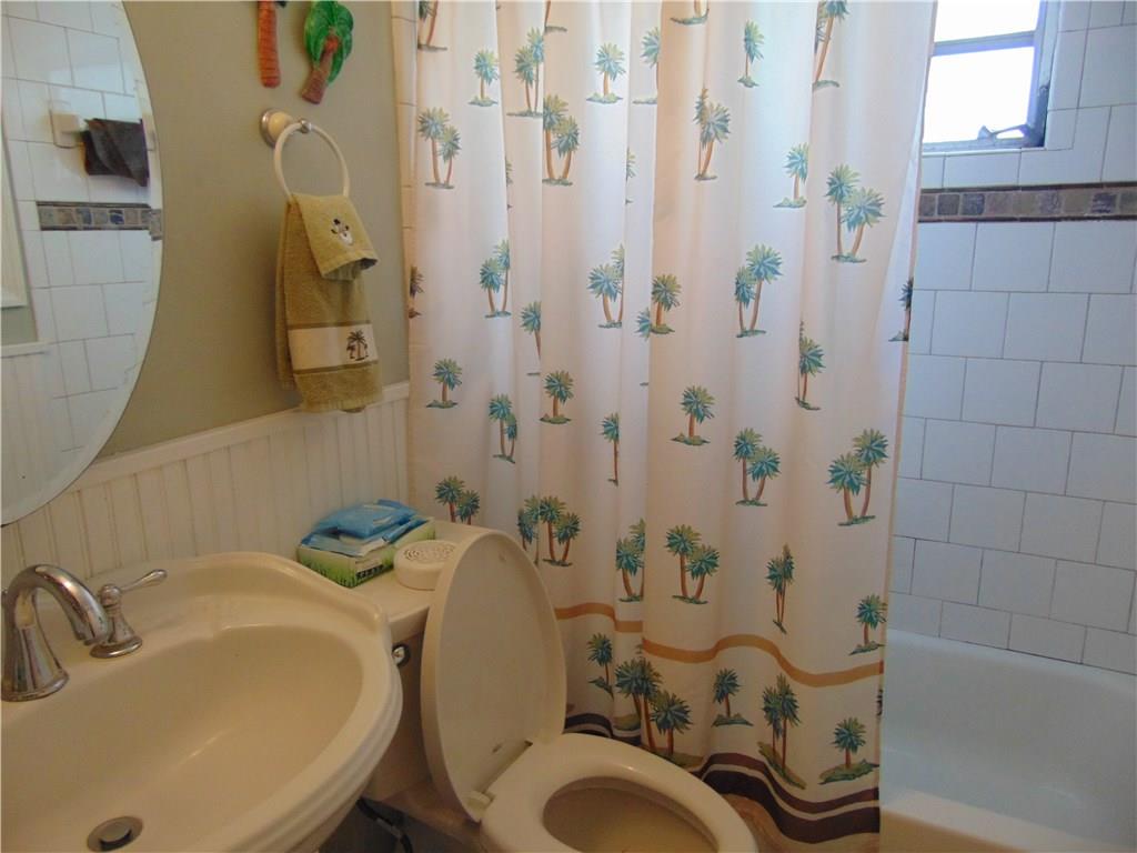 Broadview Country Club Es - Residential