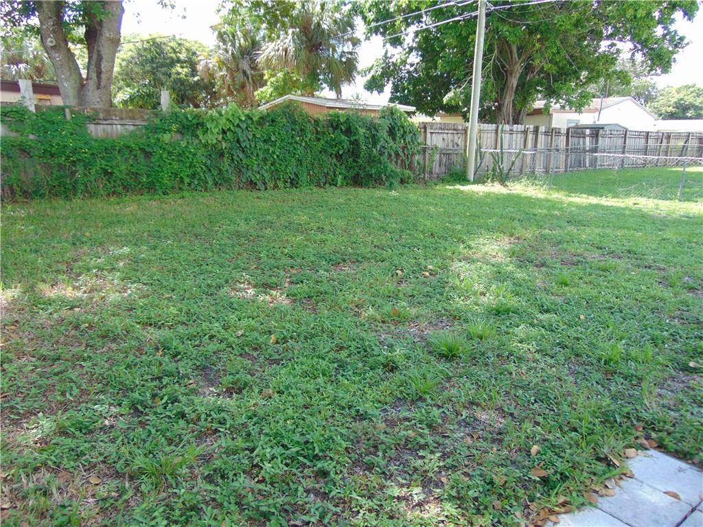 Broadview Country Club Es - Residential