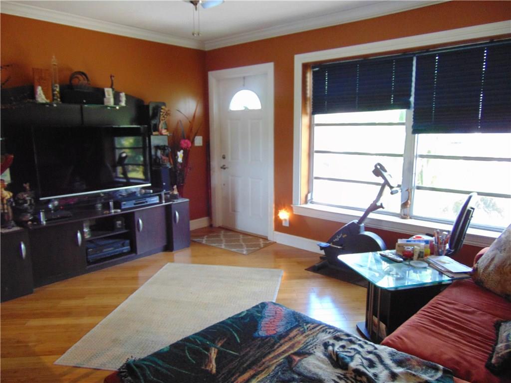Broadview Country Club Es - Residential