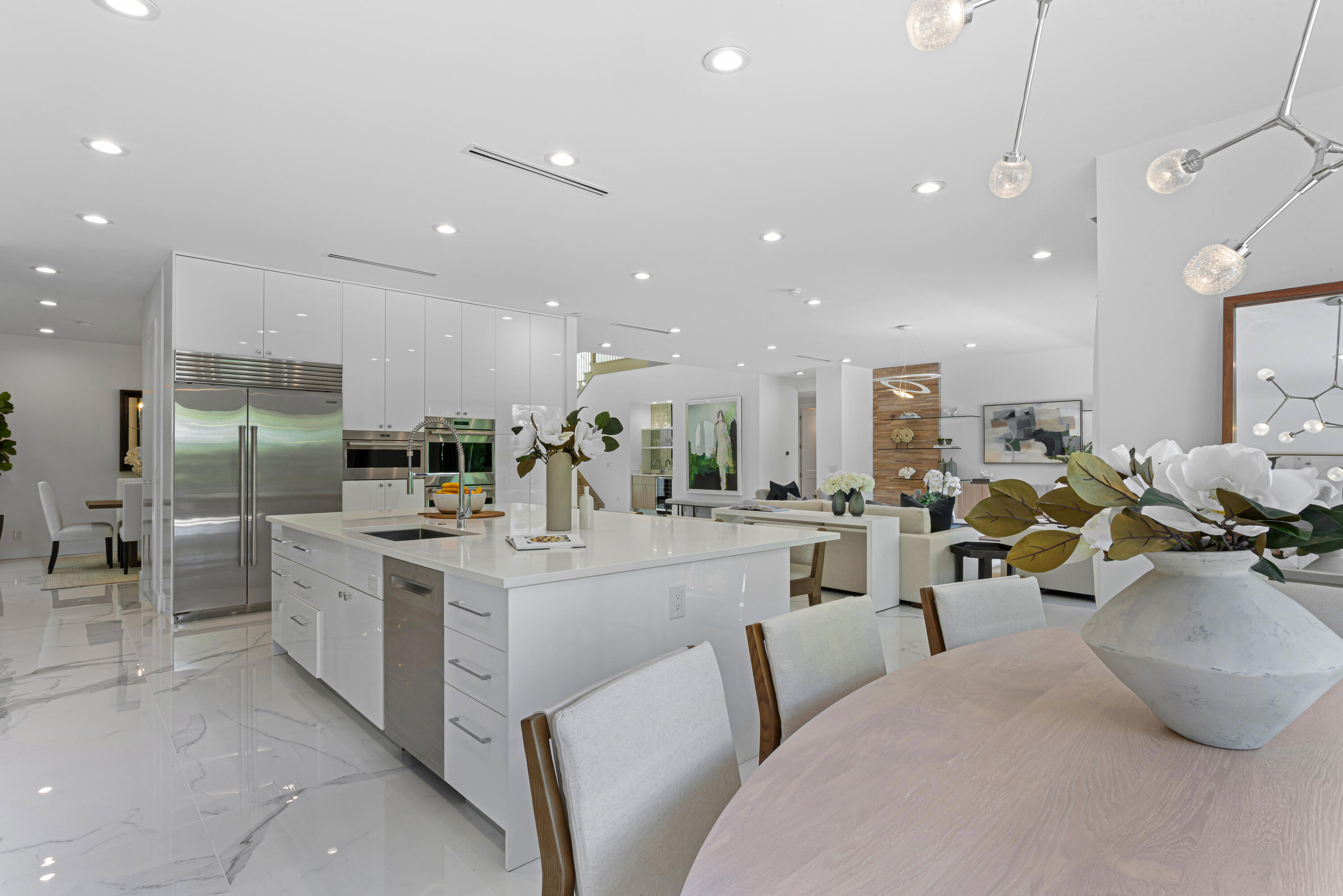 CONFERENCE RIDGE - Residential