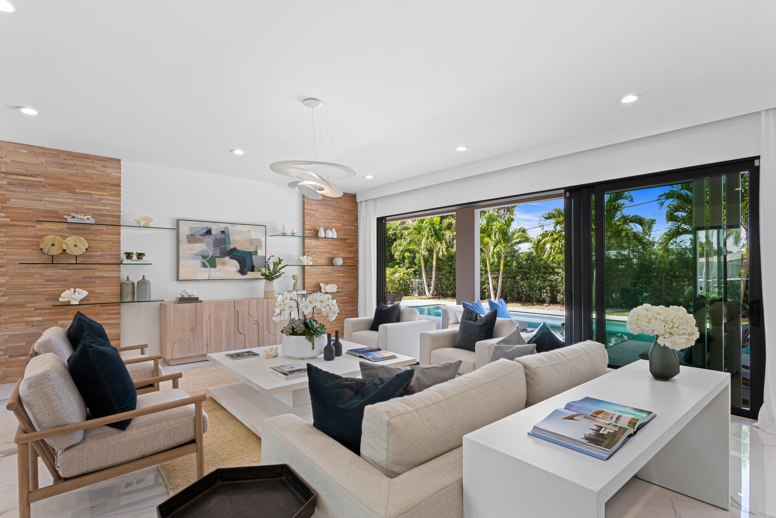 CONFERENCE RIDGE - Residential