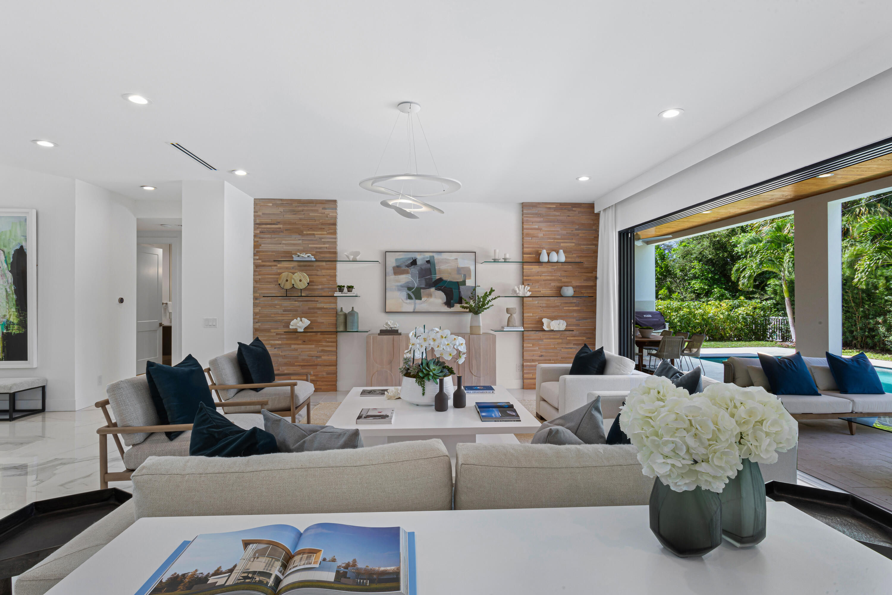 CONFERENCE RIDGE - Residential