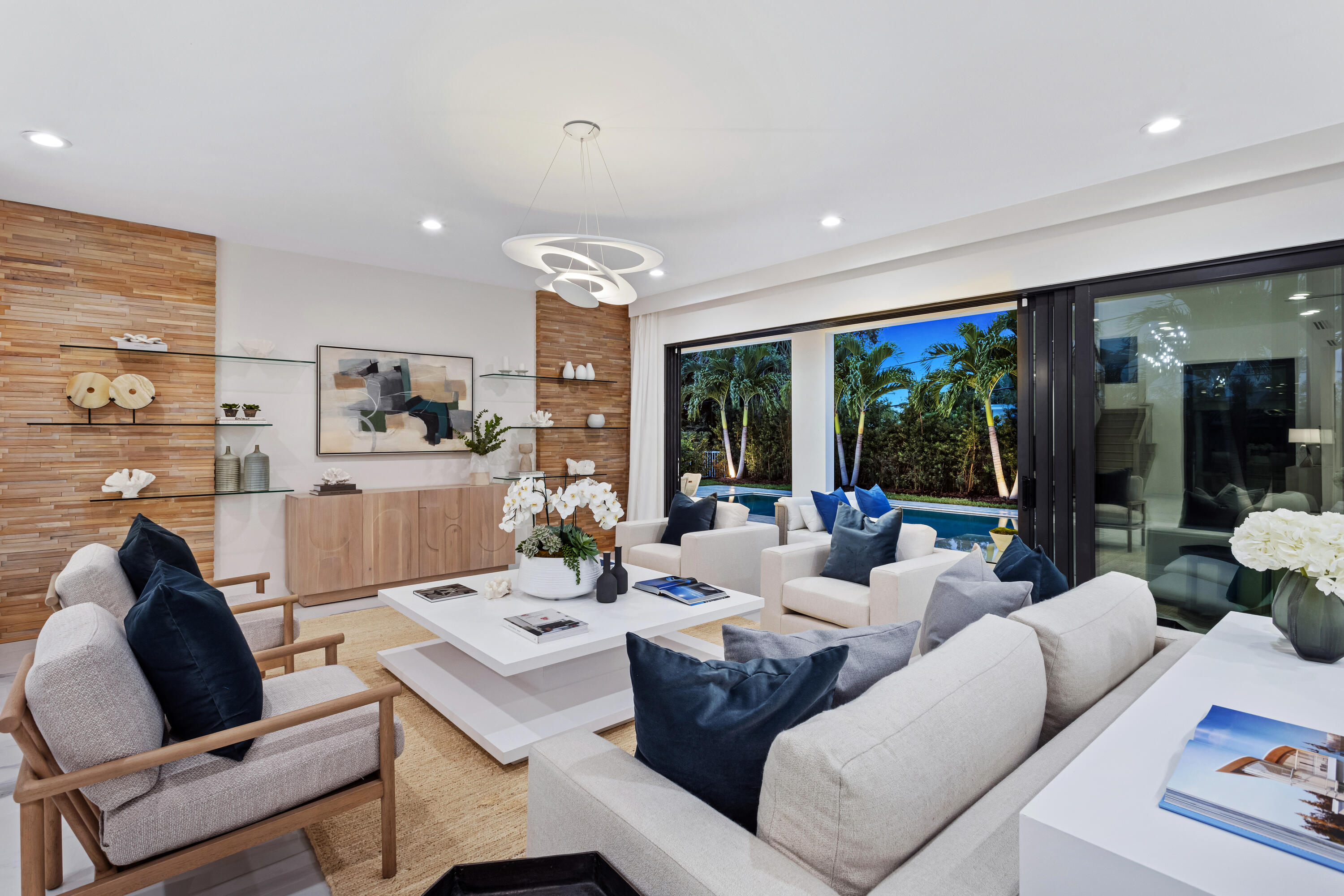 CONFERENCE RIDGE - Residential