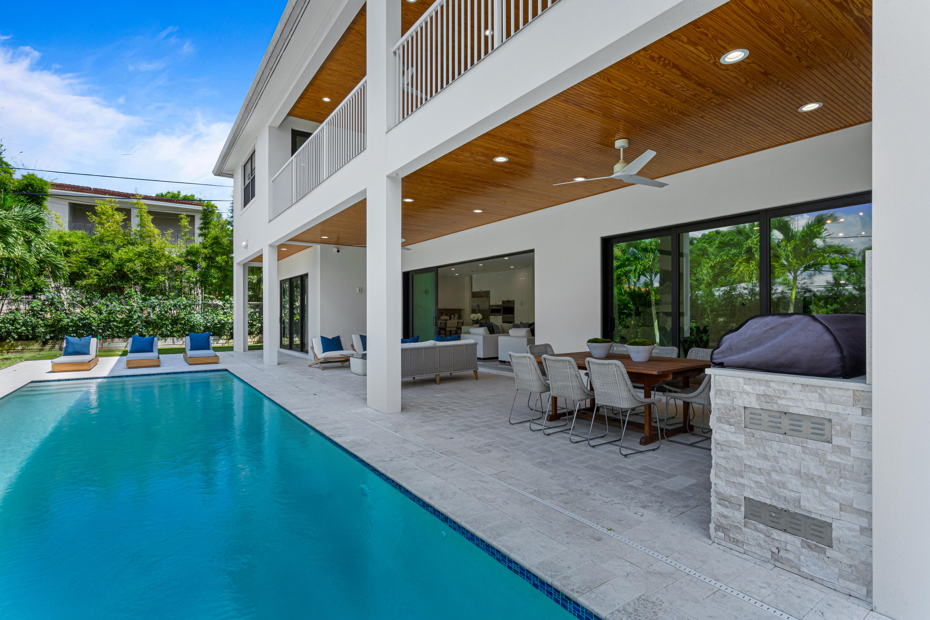 CONFERENCE RIDGE - Residential