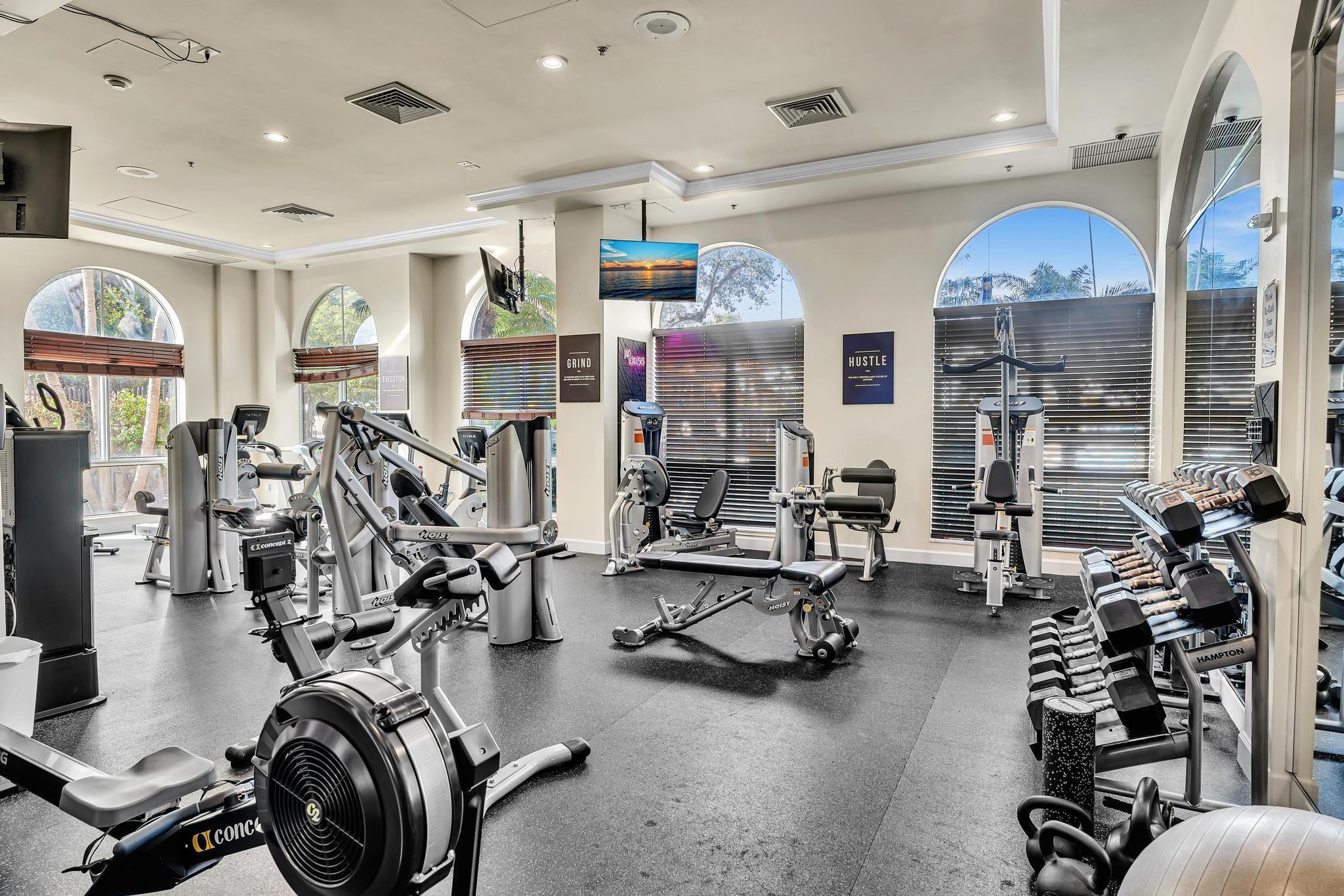 MONTECITO PALM BEACH COND - Residential