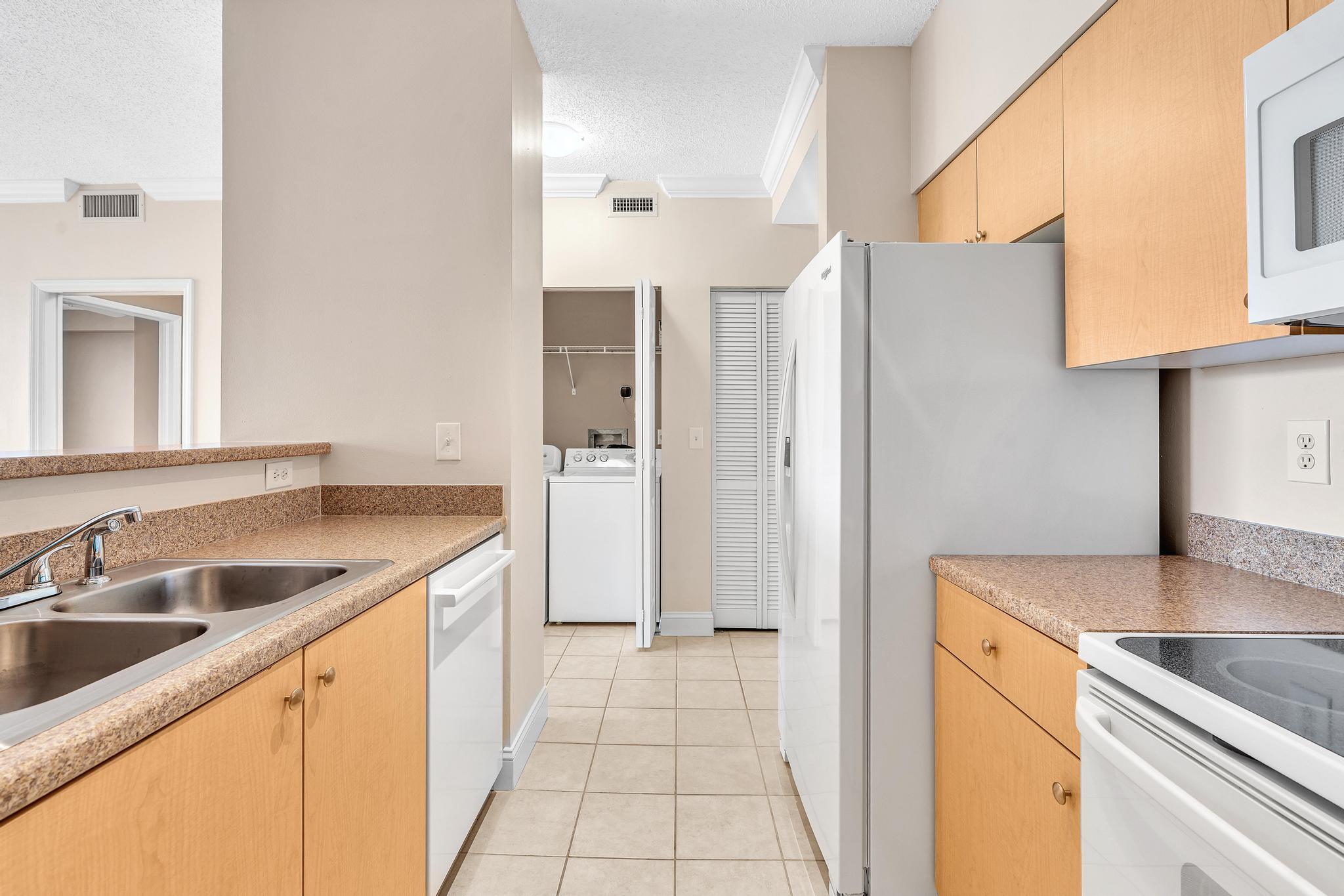 MONTECITO PALM BEACH CONDOMINIUM - Residential