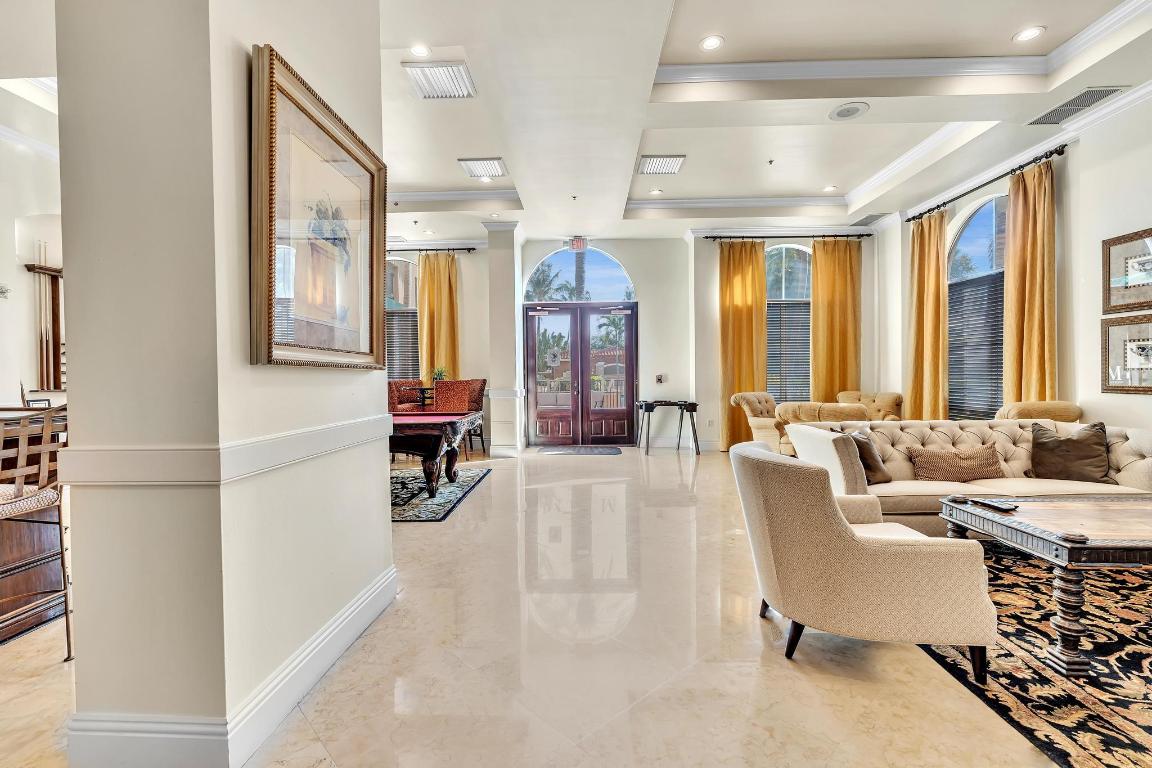 MONTECITO PALM BEACH CONDOMINIUM - Residential