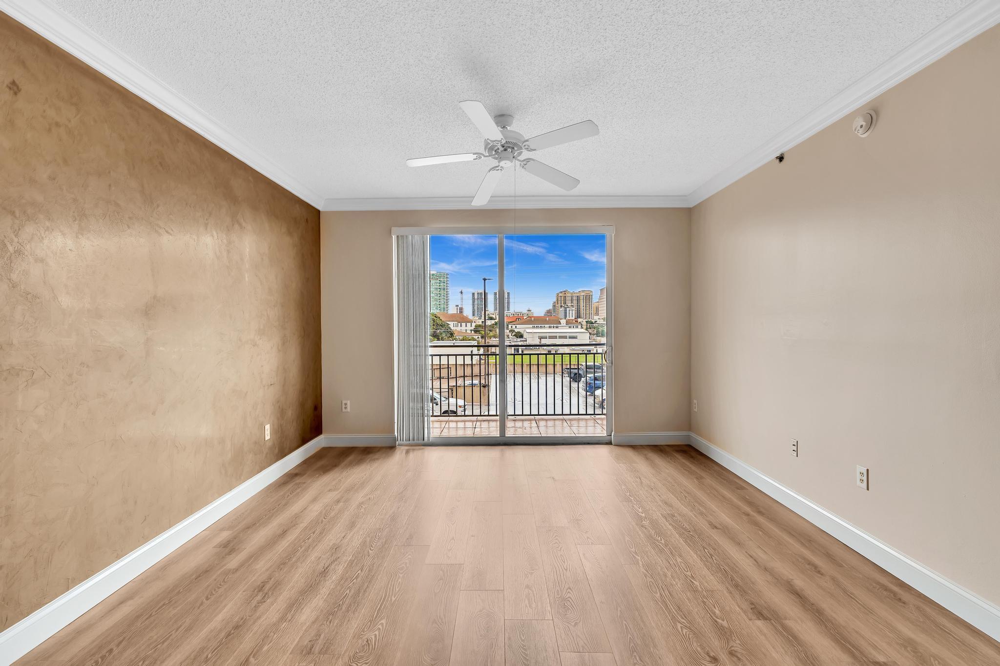 MONTECITO PALM BEACH COND - Residential