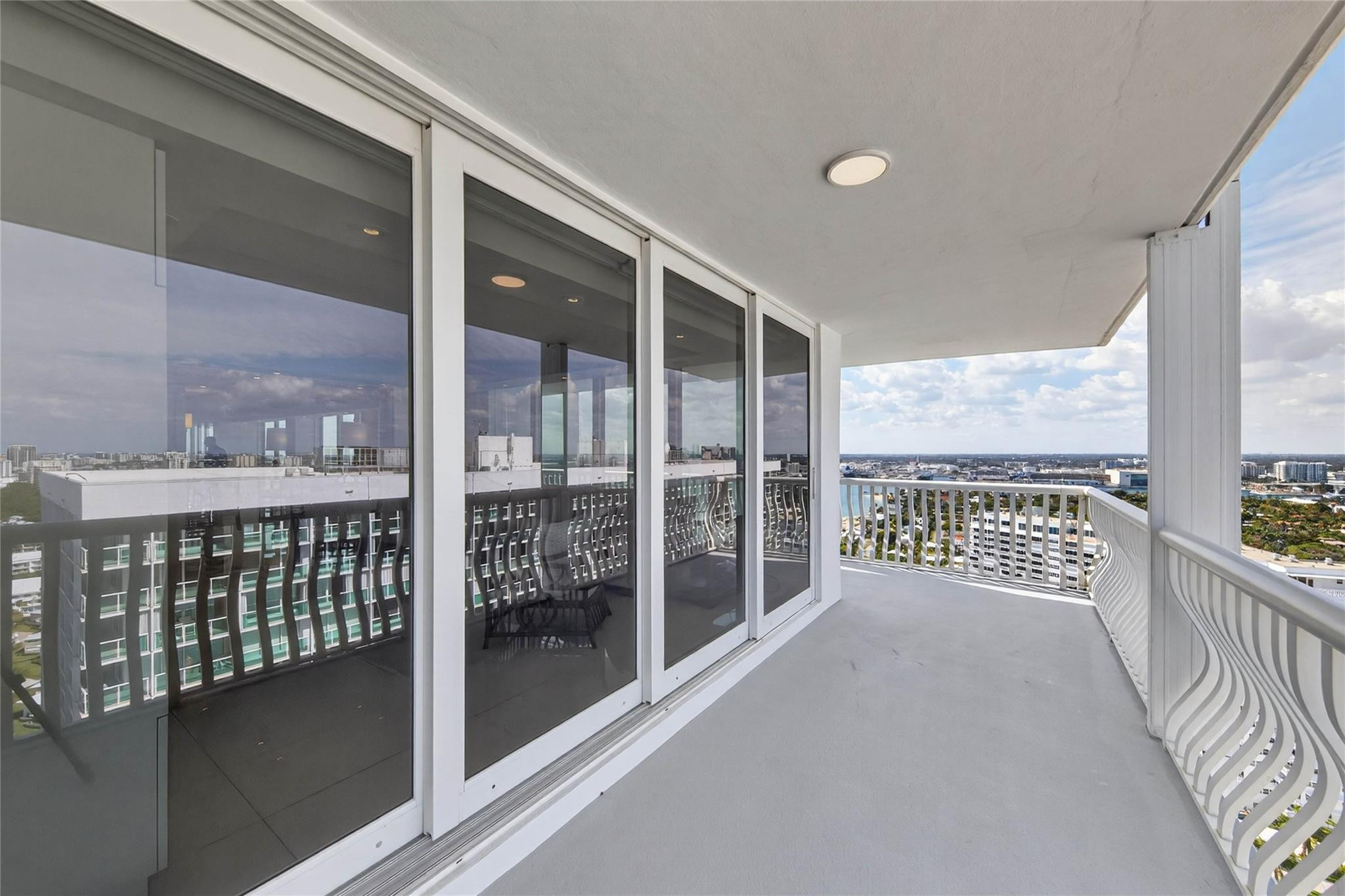 Point of Americas II - Residential