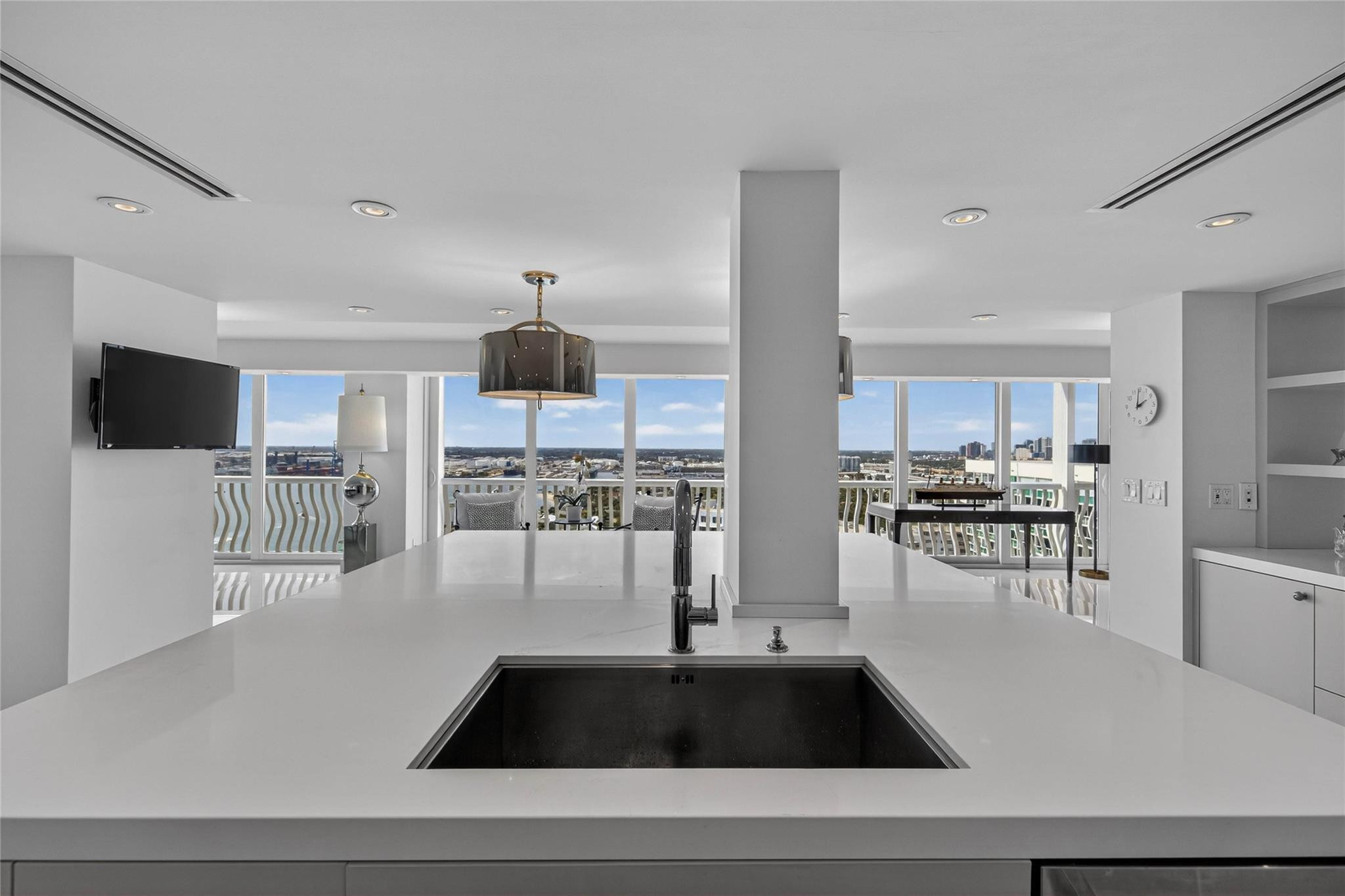 Point of Americas II - Residential