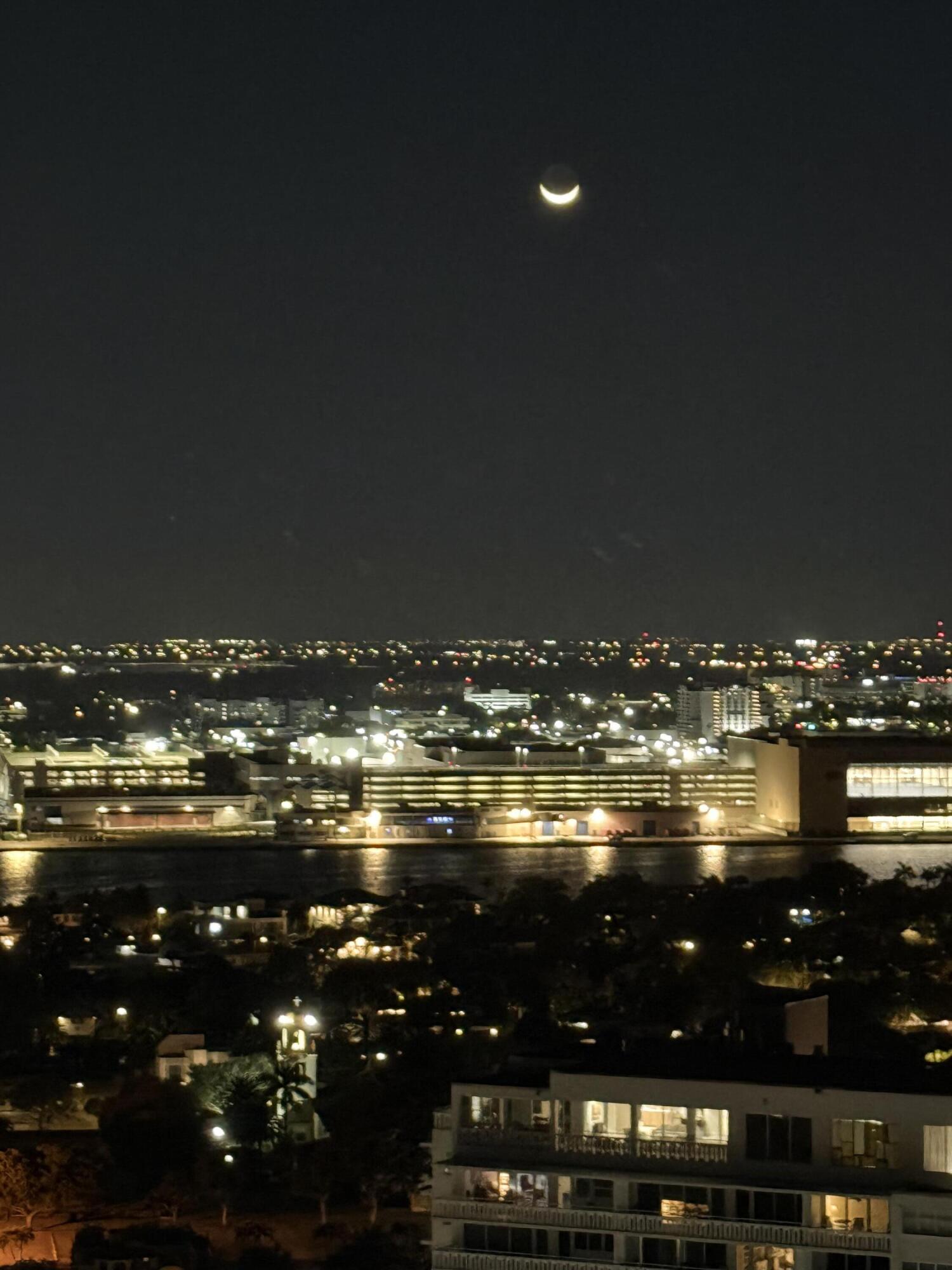 Point of Americas II - Residential