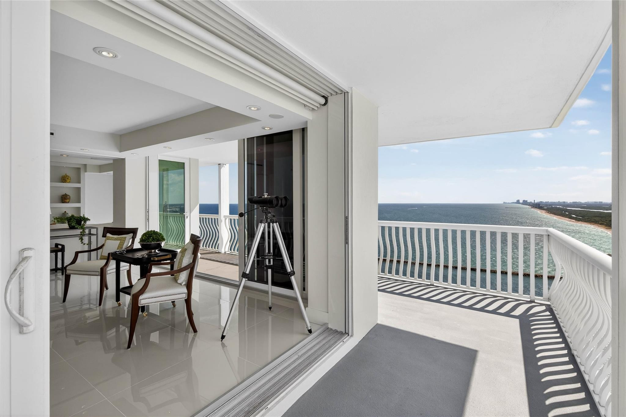 Point of Americas II - Residential