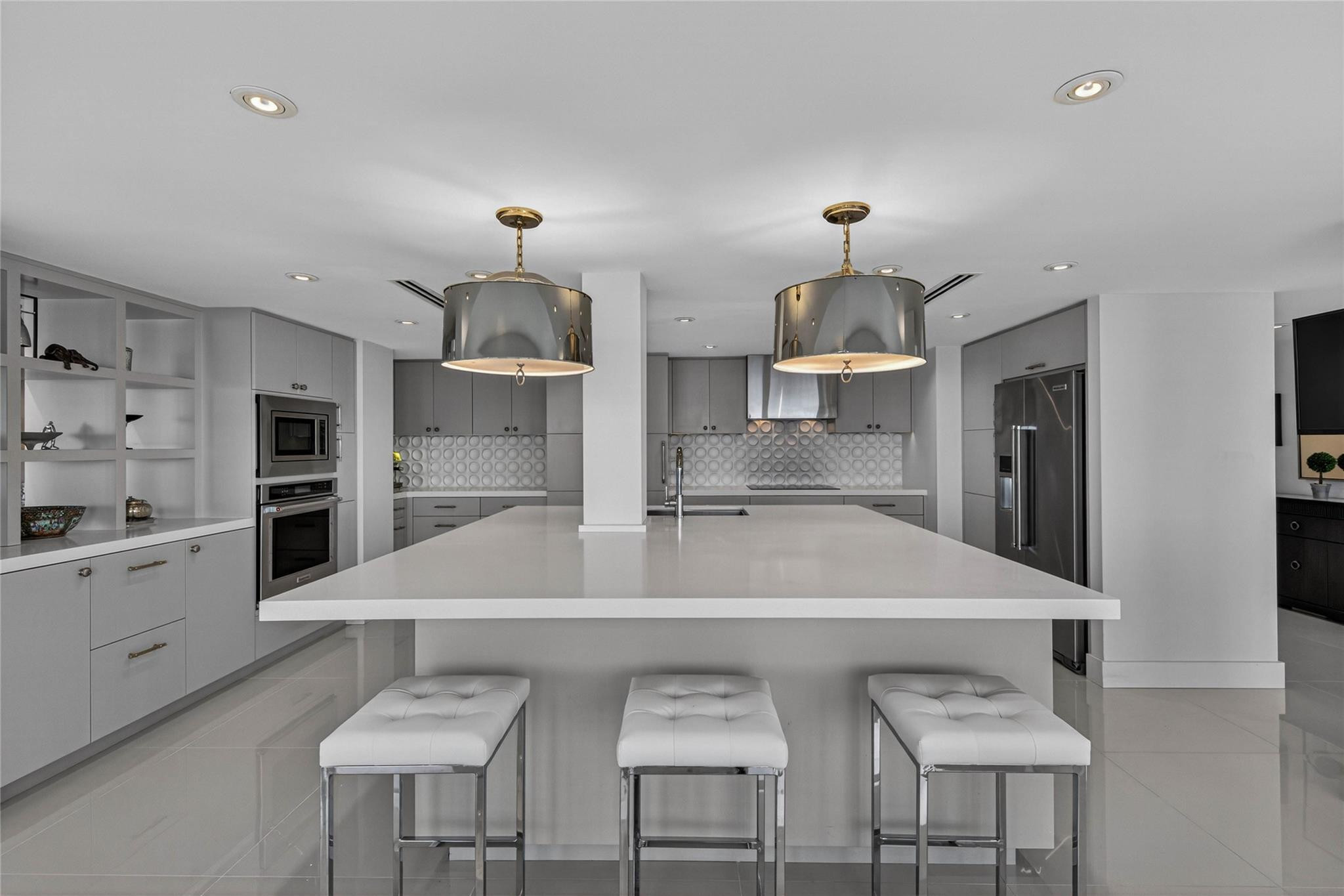 Point of Americas II - Residential